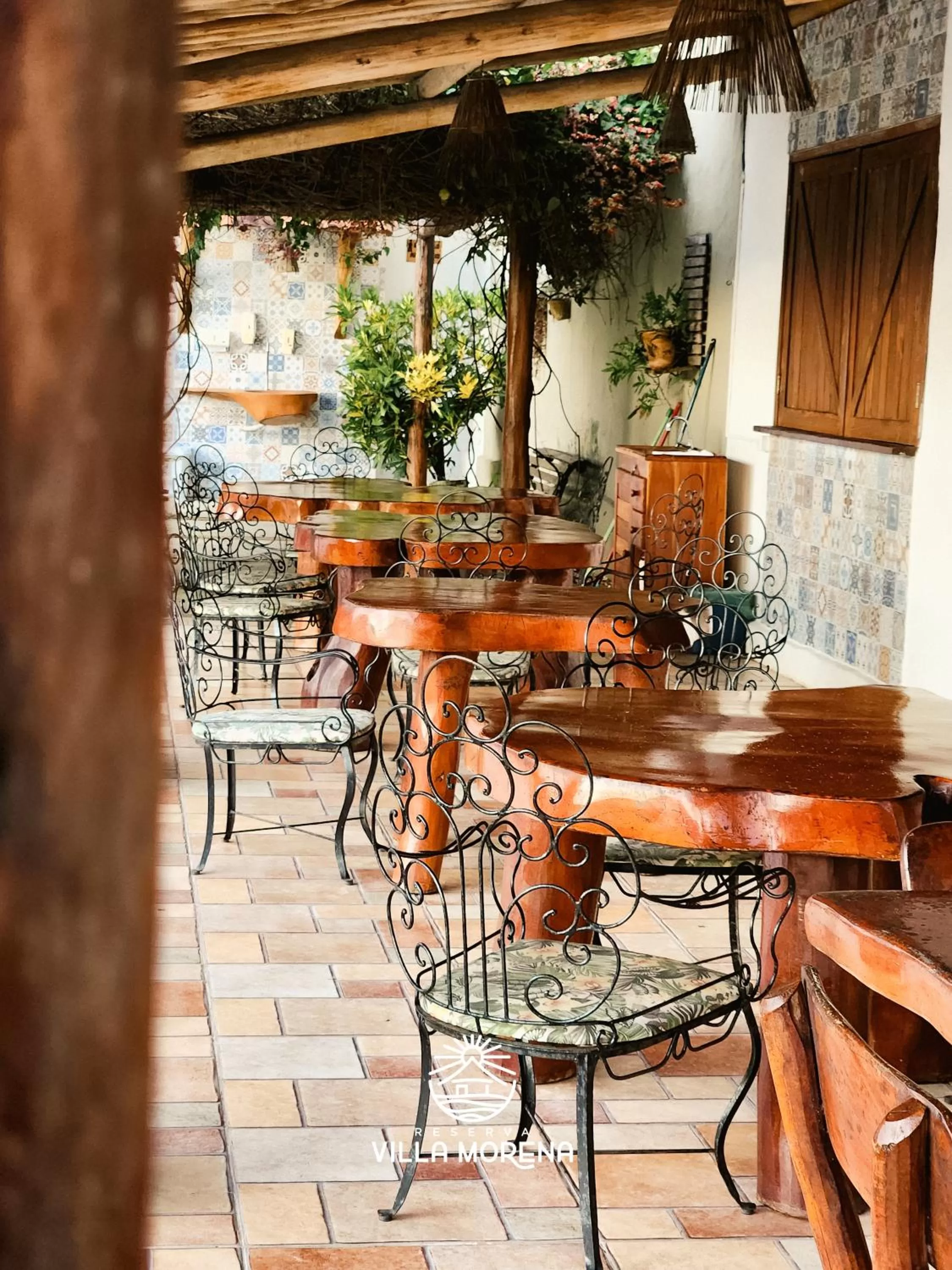 Restaurant/places to eat in Pousada Villa Morena