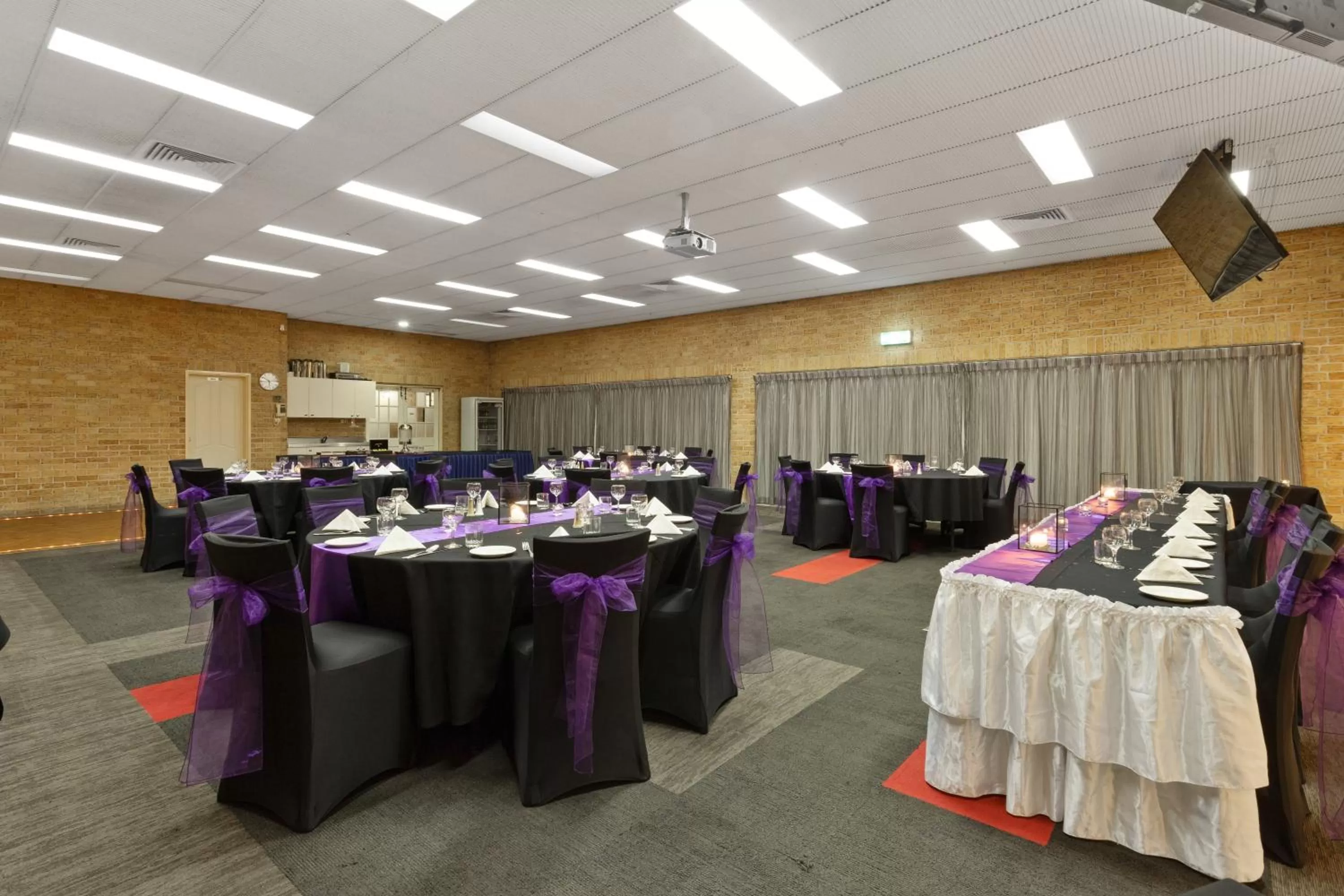 Decorative detail in Coopers Colonial Motel