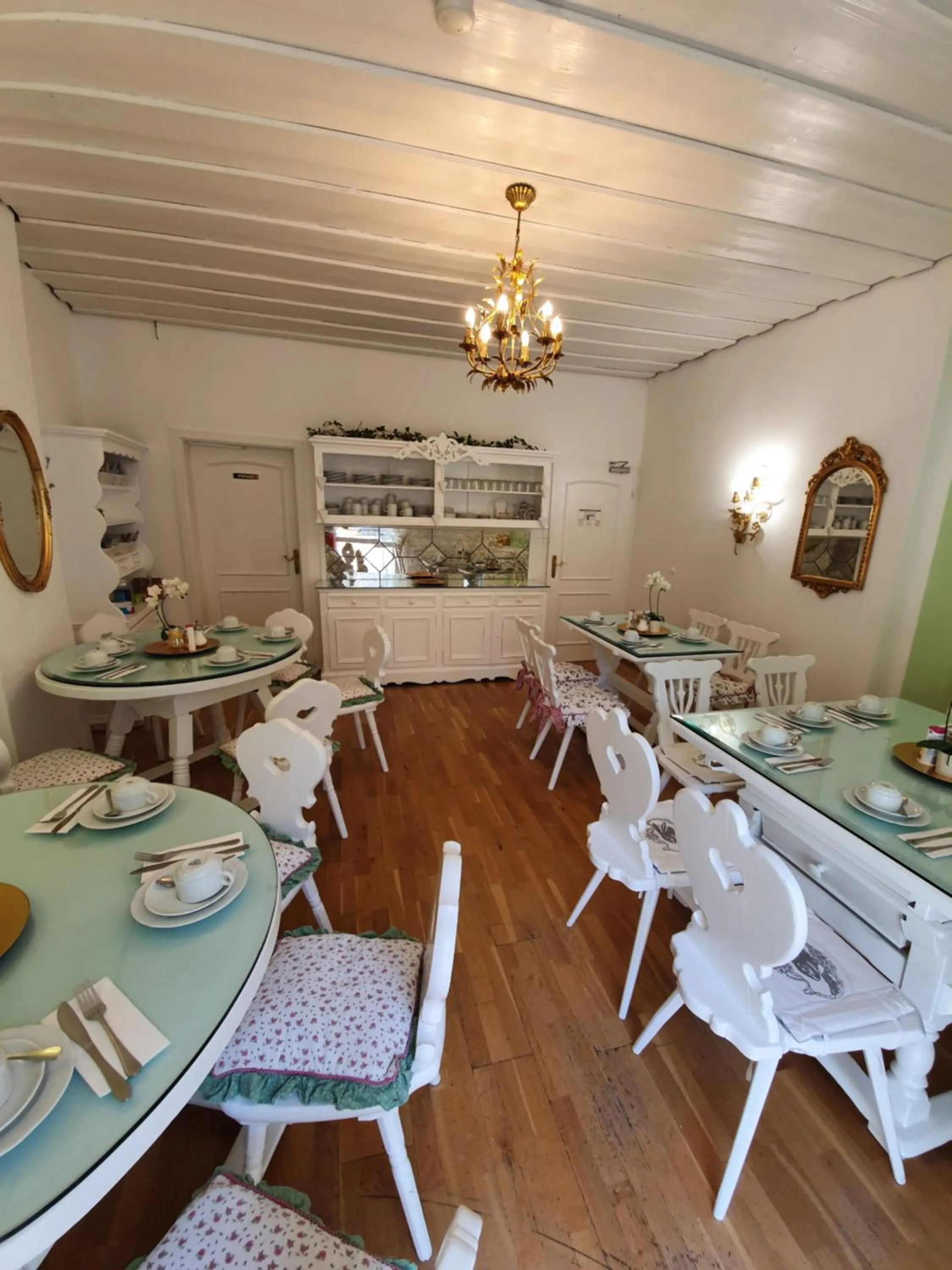 Restaurant/places to eat in Pension Seibel