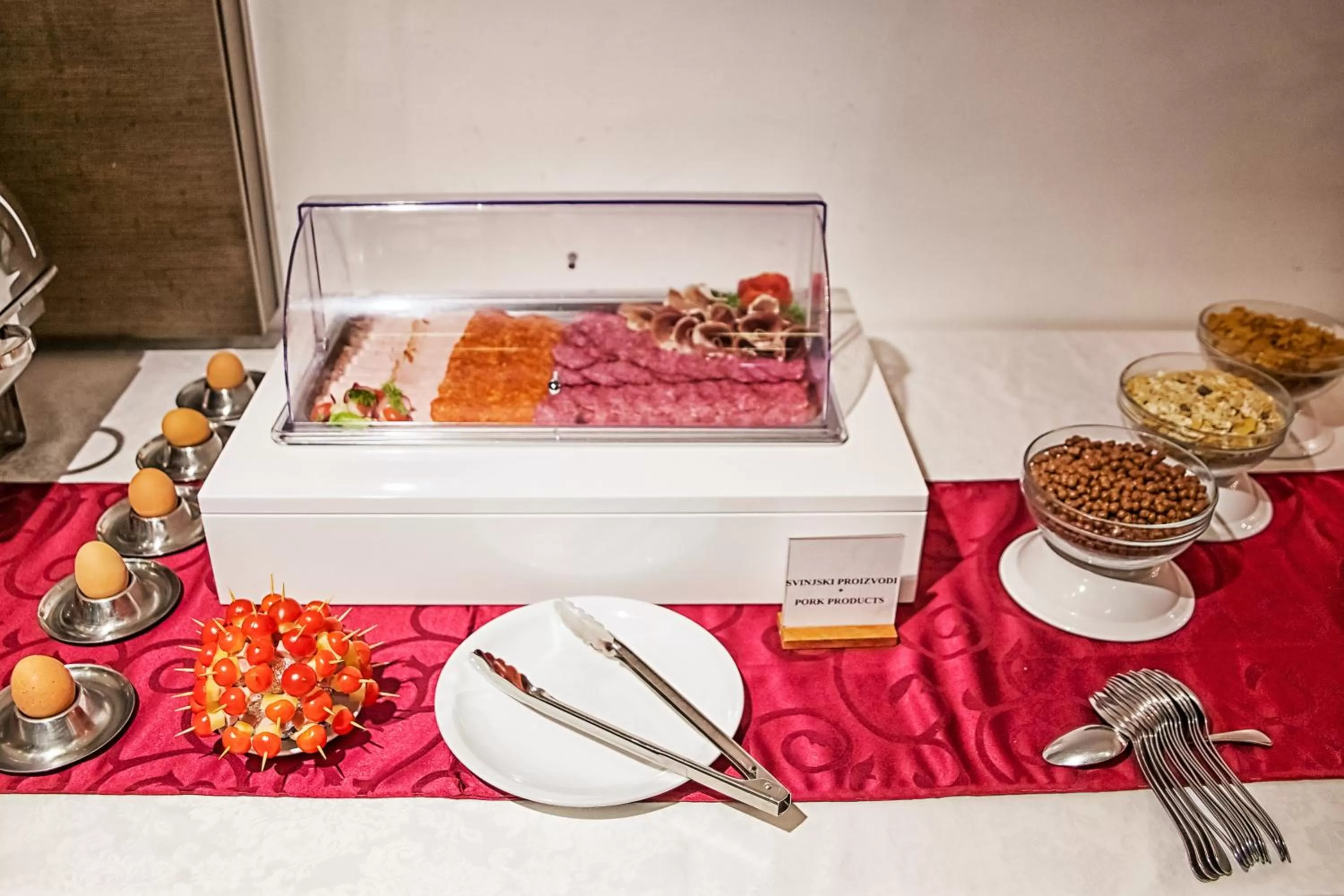 Food and drinks in Hotel Putnik