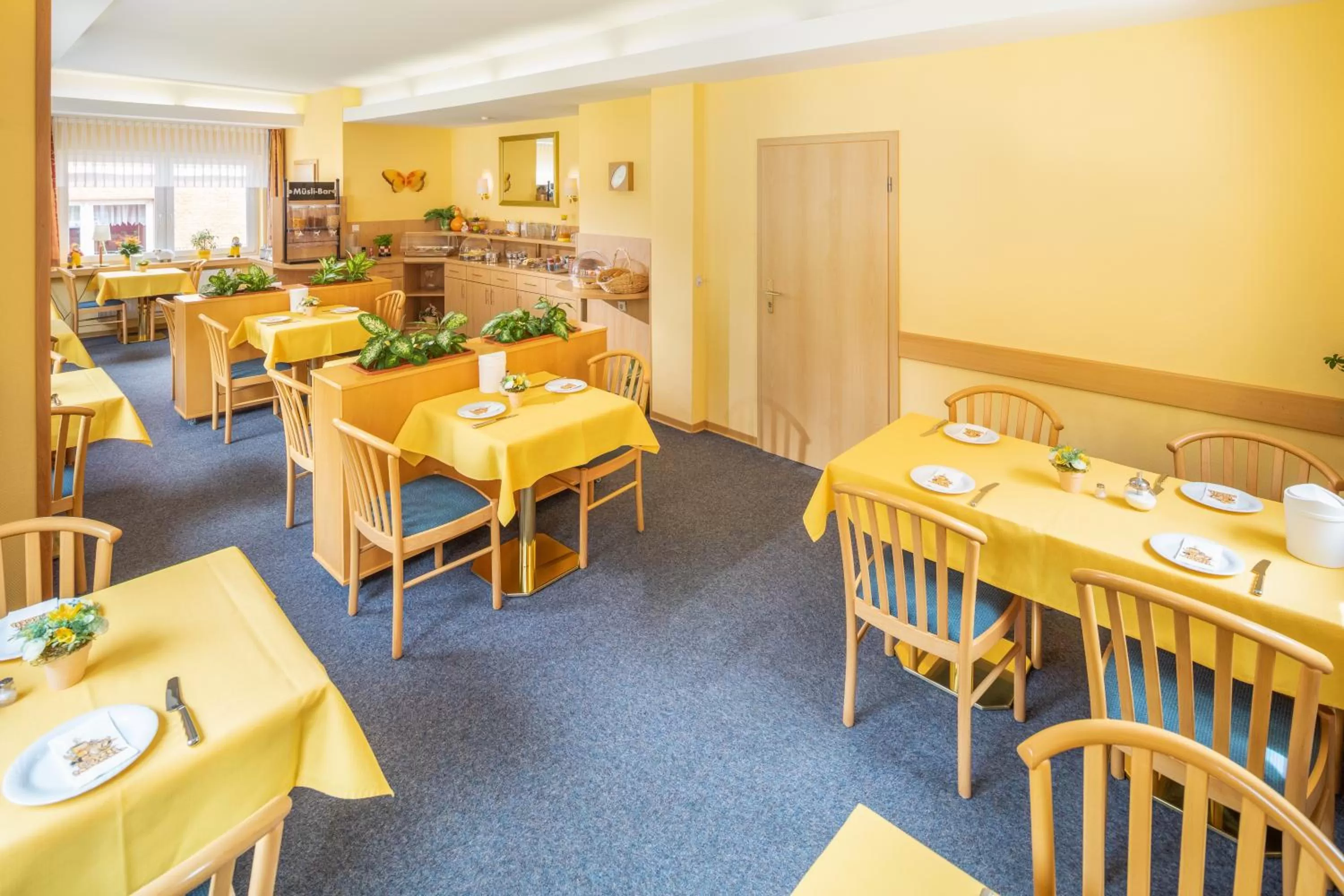 Restaurant/places to eat in Hotel Atlantis