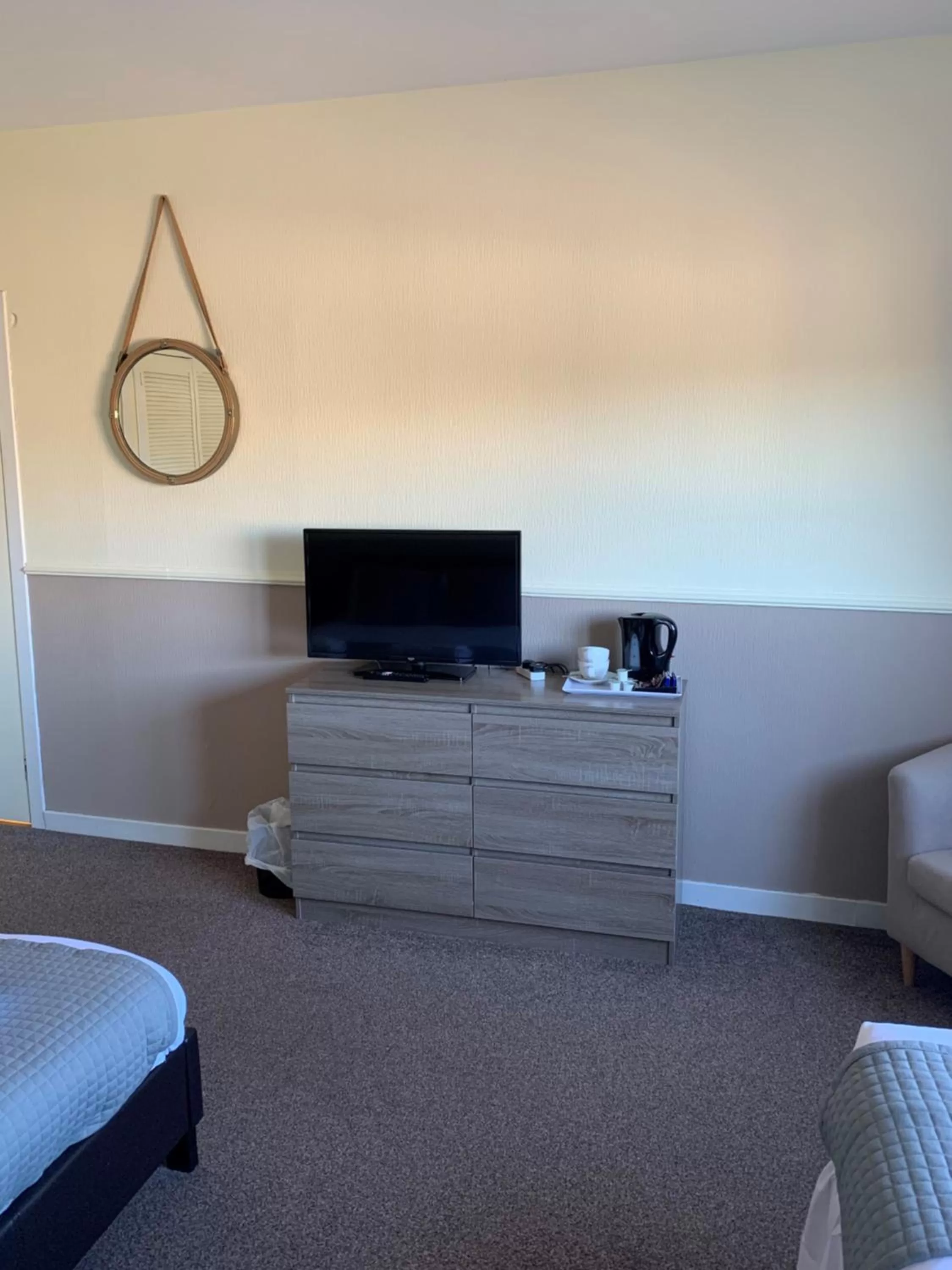 TV and multimedia, Bed in The Ship Inn