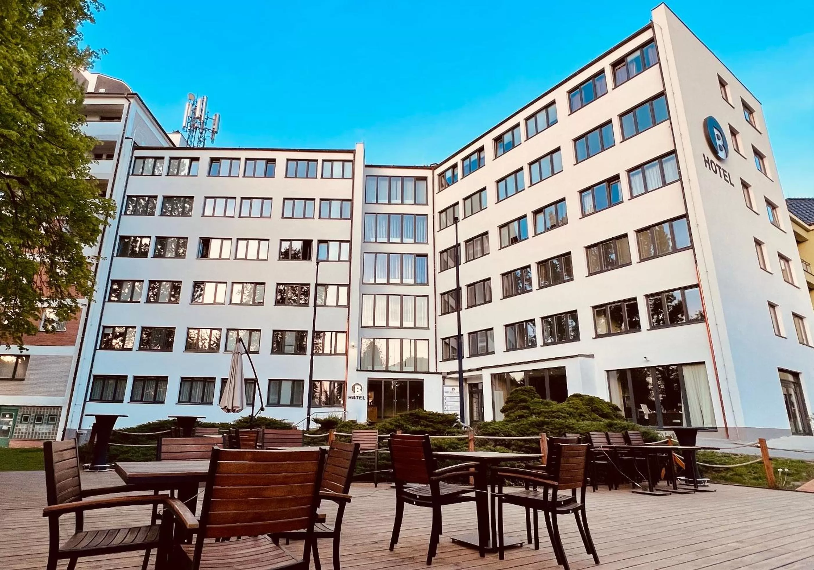 Property building in BEST Hotel Garni