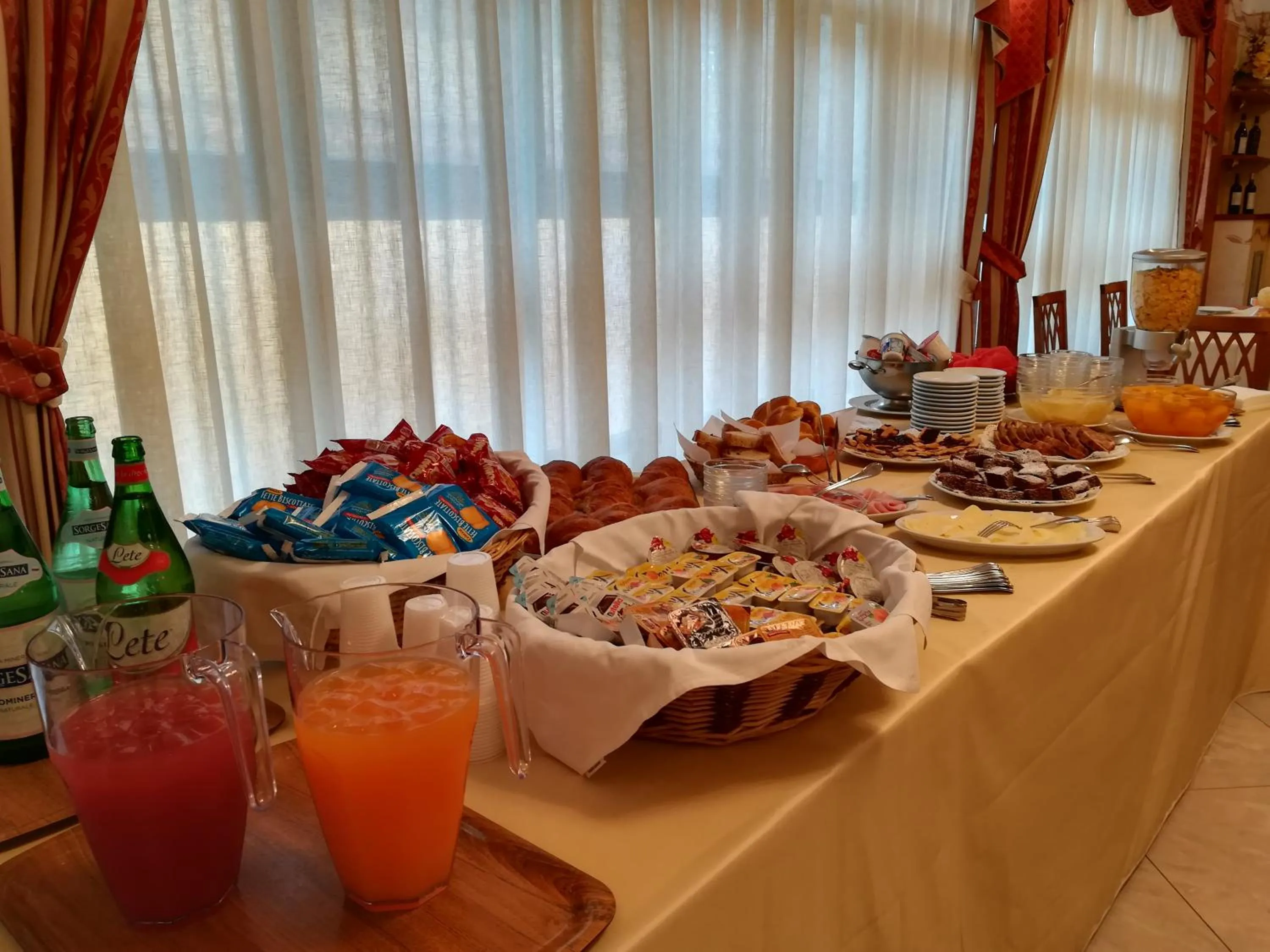 Lounge or bar in Hotel Euro