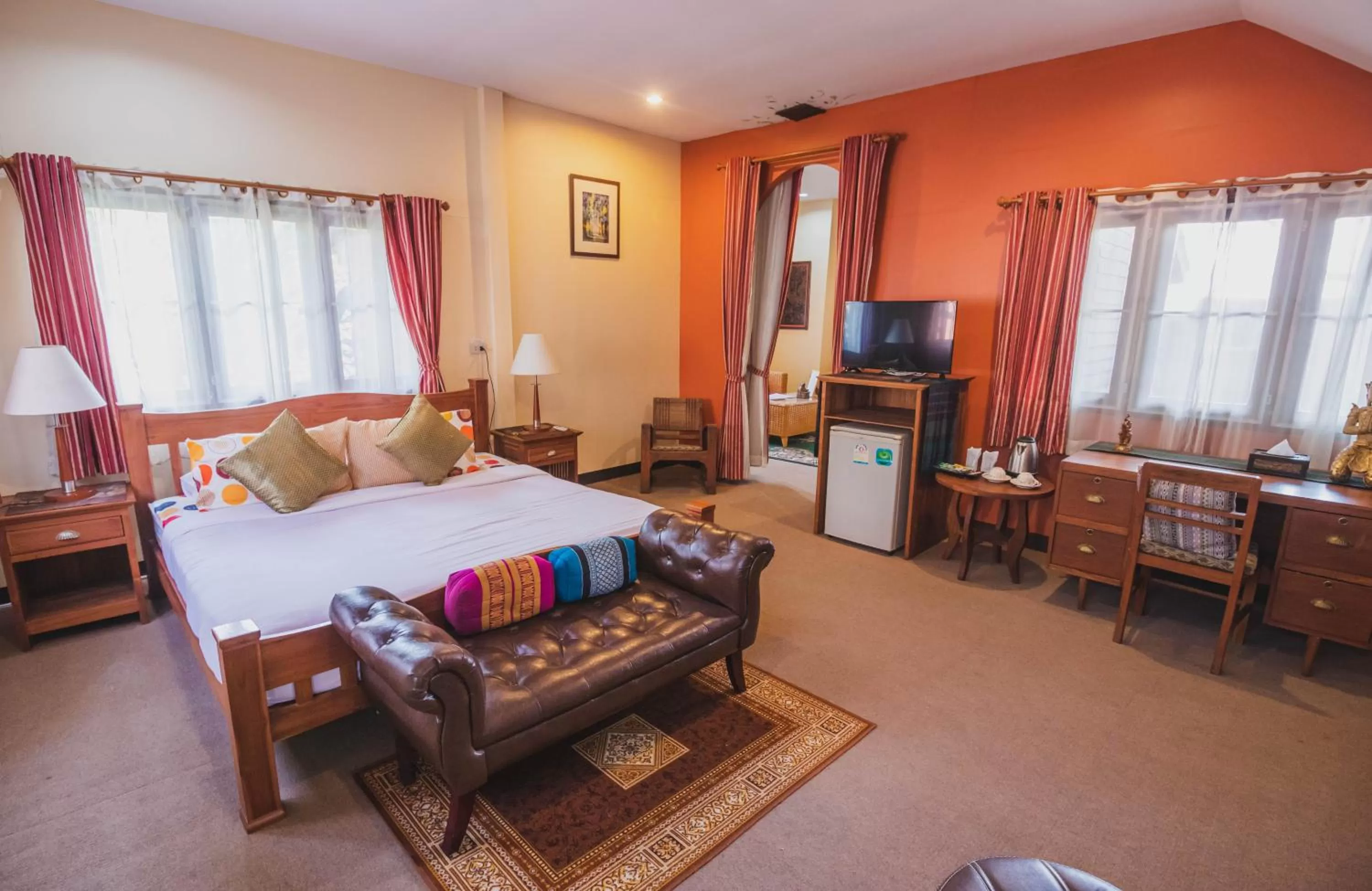 Photo of the whole room, Bed in Joy's House & Tour