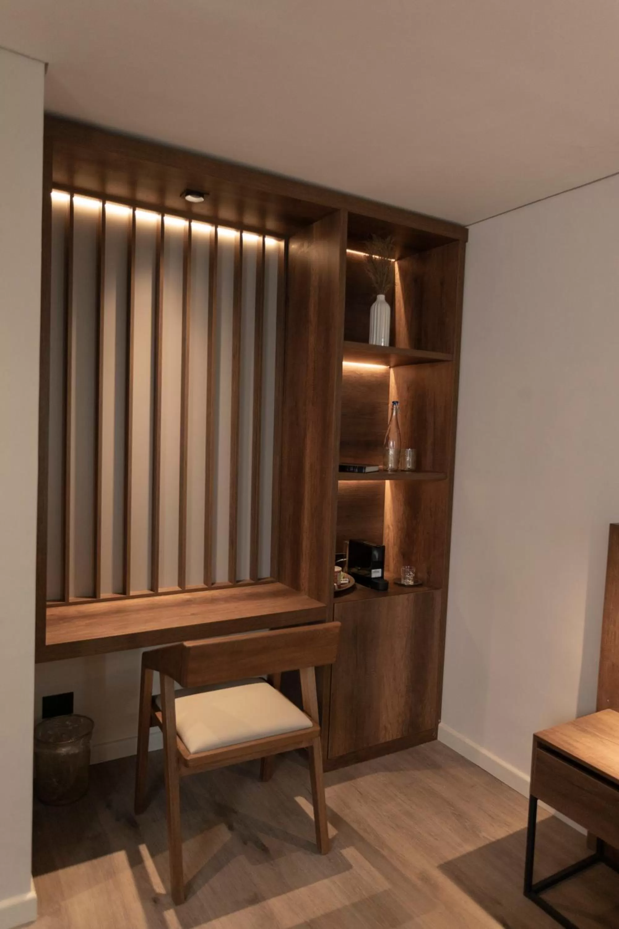 hair dresser in 1616 Hotel