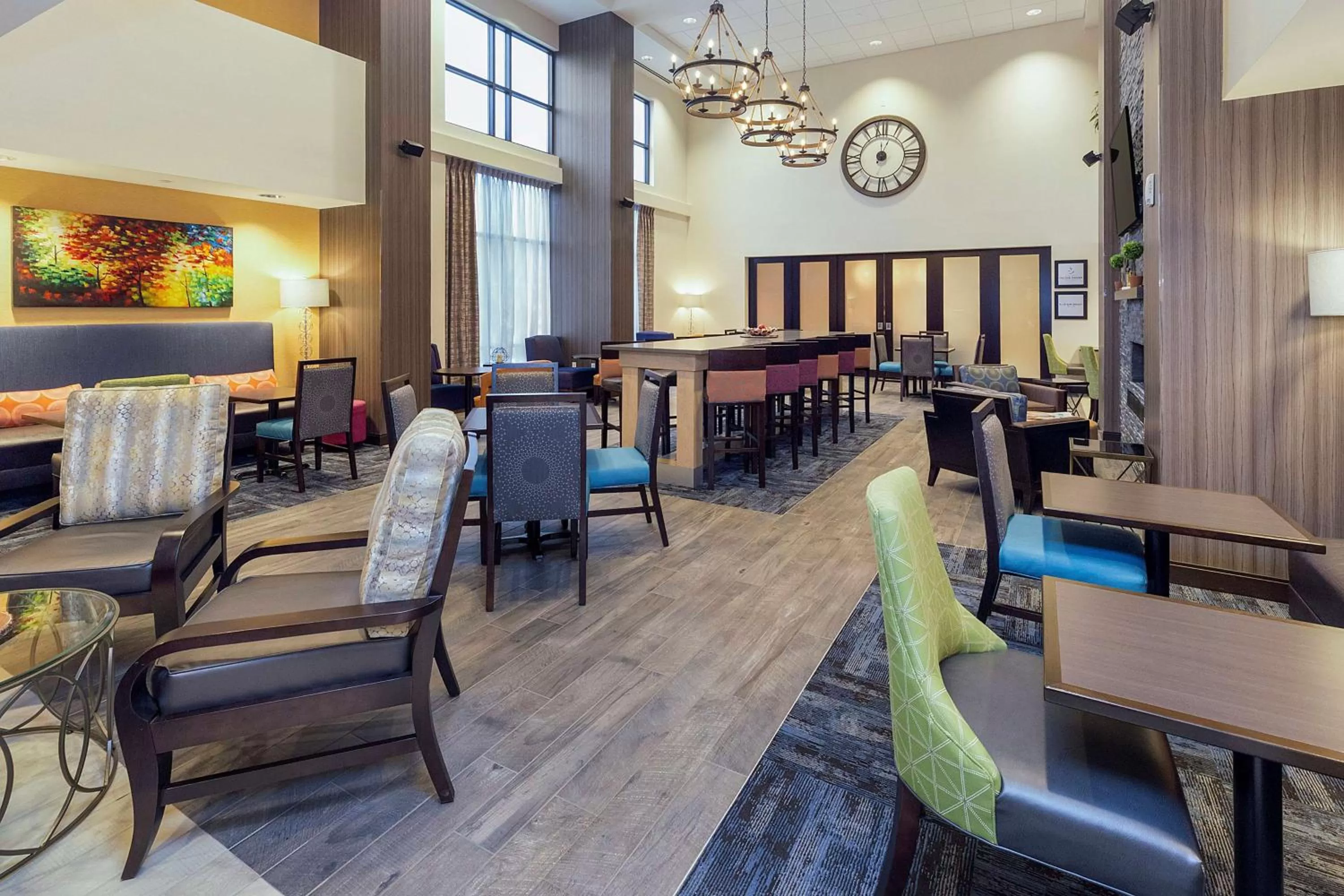 Lobby or reception in Hampton Inn & Suites Morgantown / University Town Centre