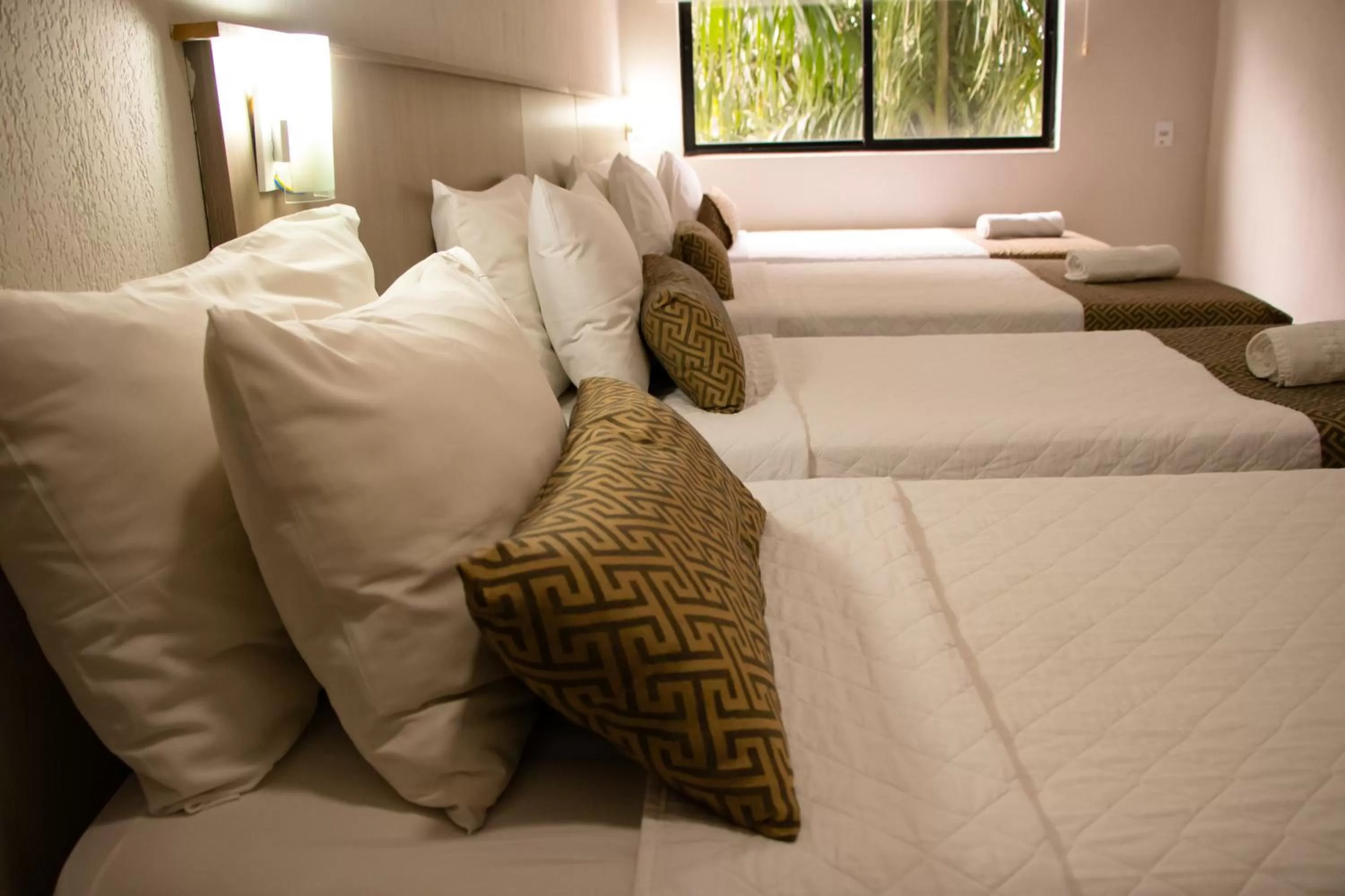 Bed in Iguassu Express Hotel