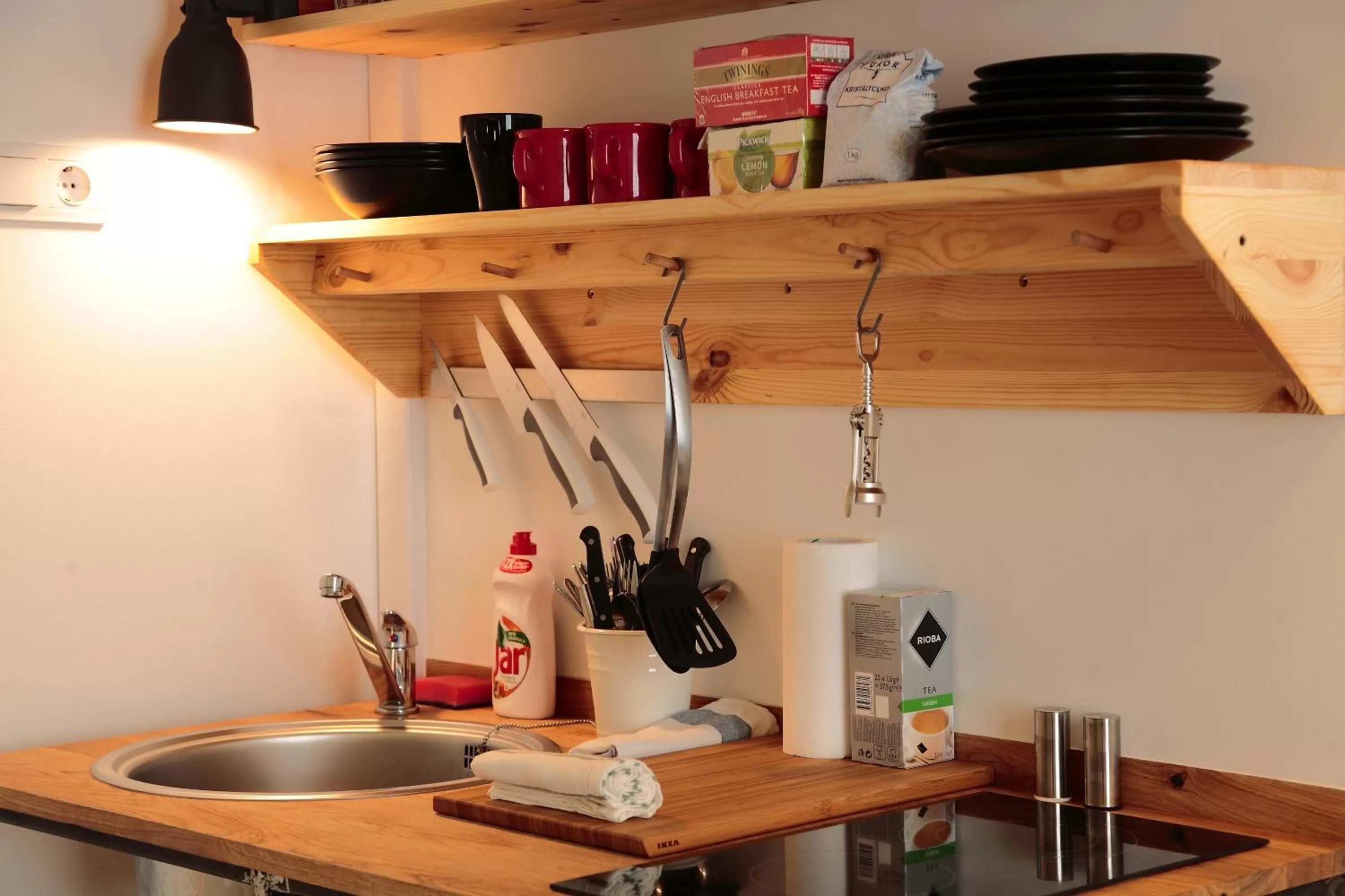 Kitchen or kitchenette in Maverick Apartments