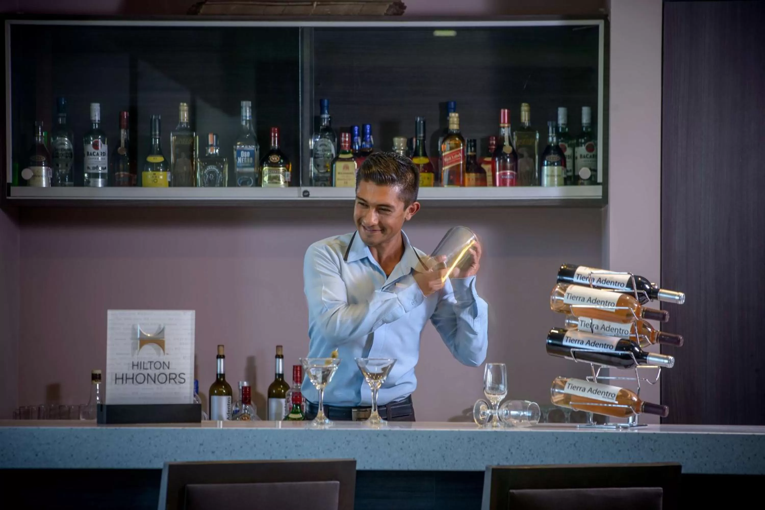 Lounge or bar in Hampton Inn Zacatecas