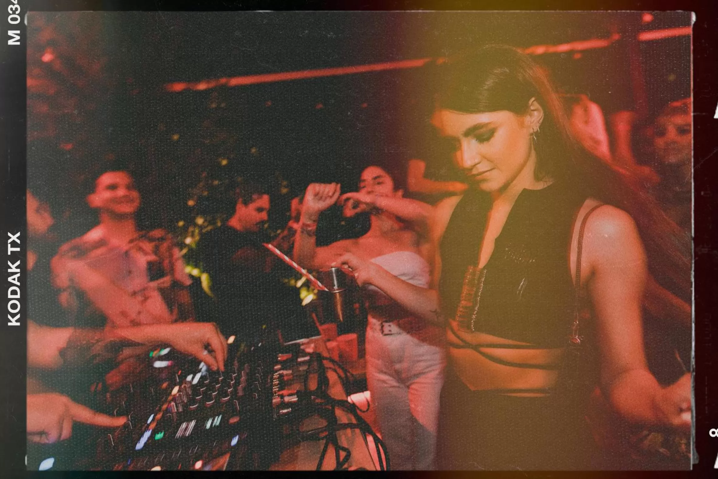 Lounge or bar in The Somos Beats Hotel & Rooftop