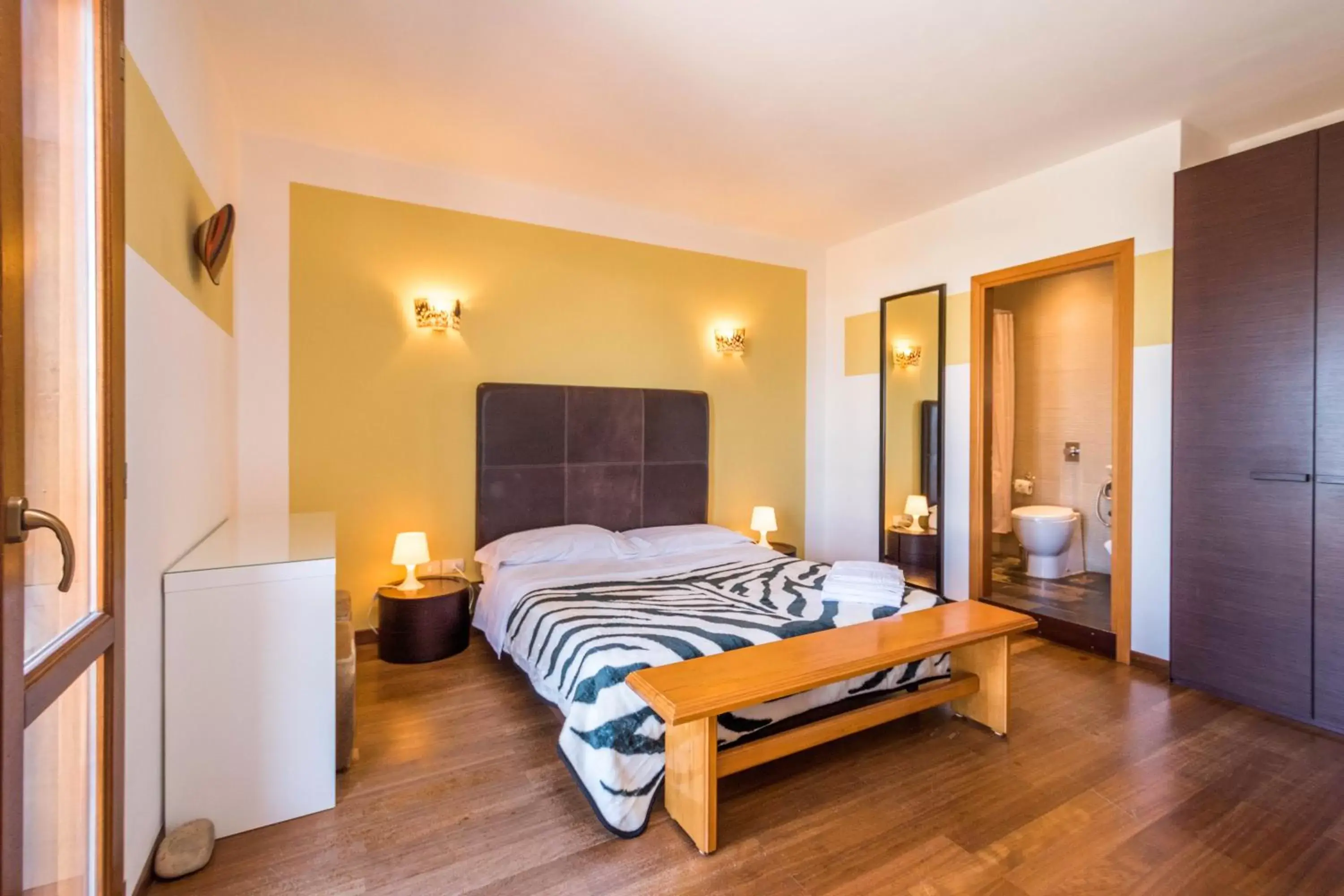 Triple Room with Sea View in B&B Le Dune - Self Check in Triple Room with Sea View in B&B Le Dune - Self Check in