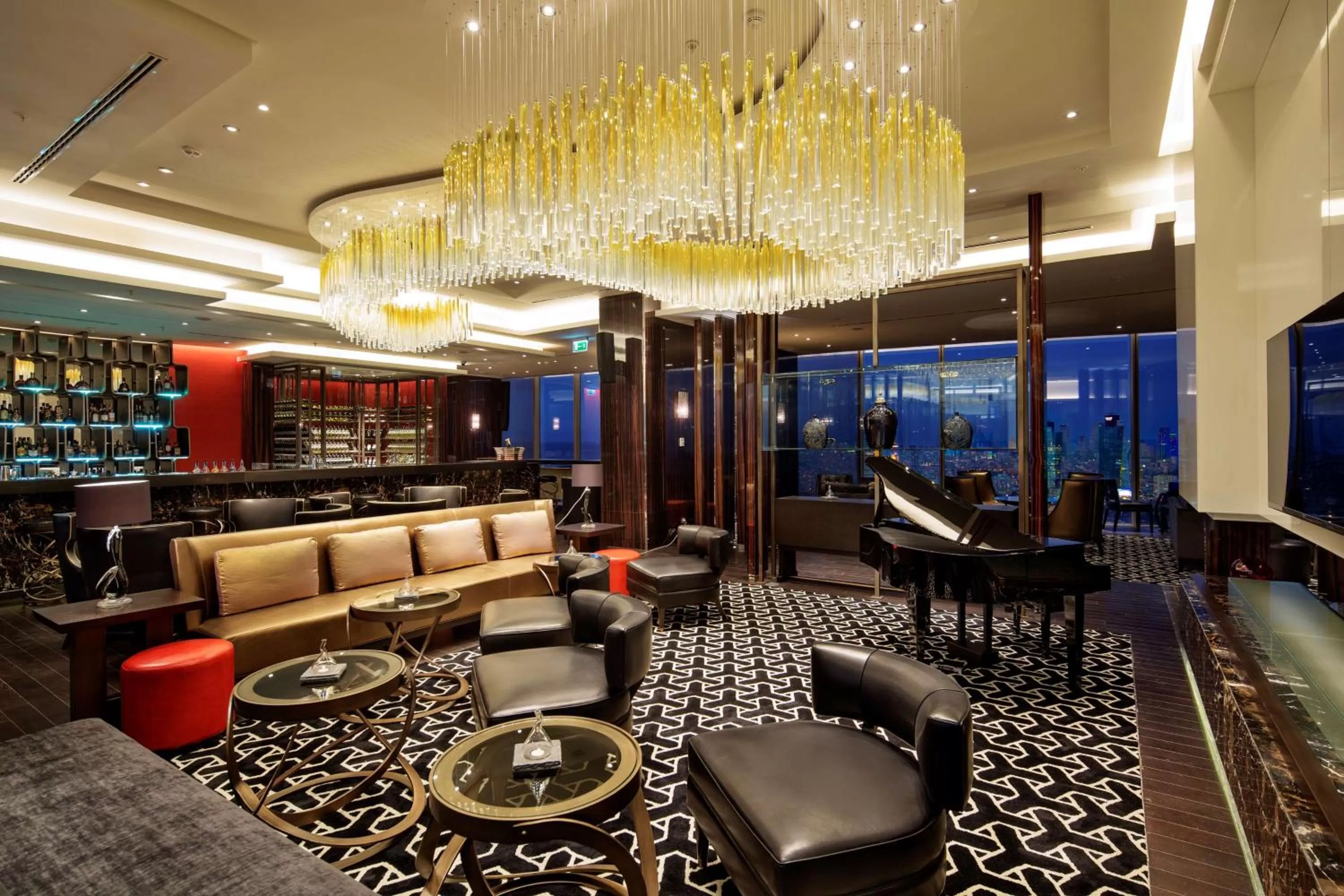 Lounge or bar in Hilton Istanbul Bomonti