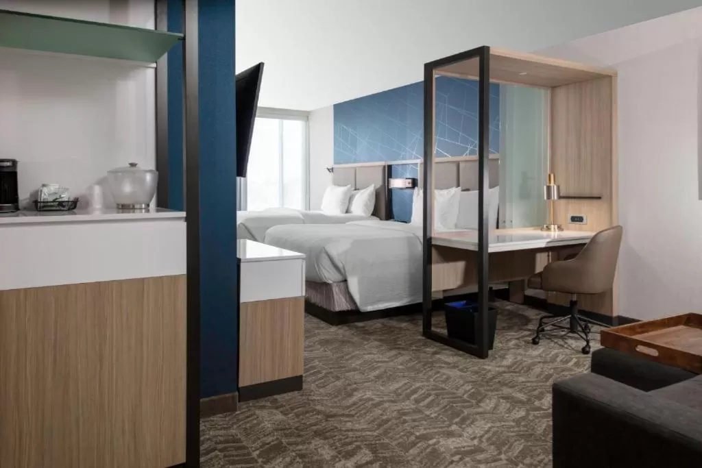 SpringHill Suites Kansas City Airport