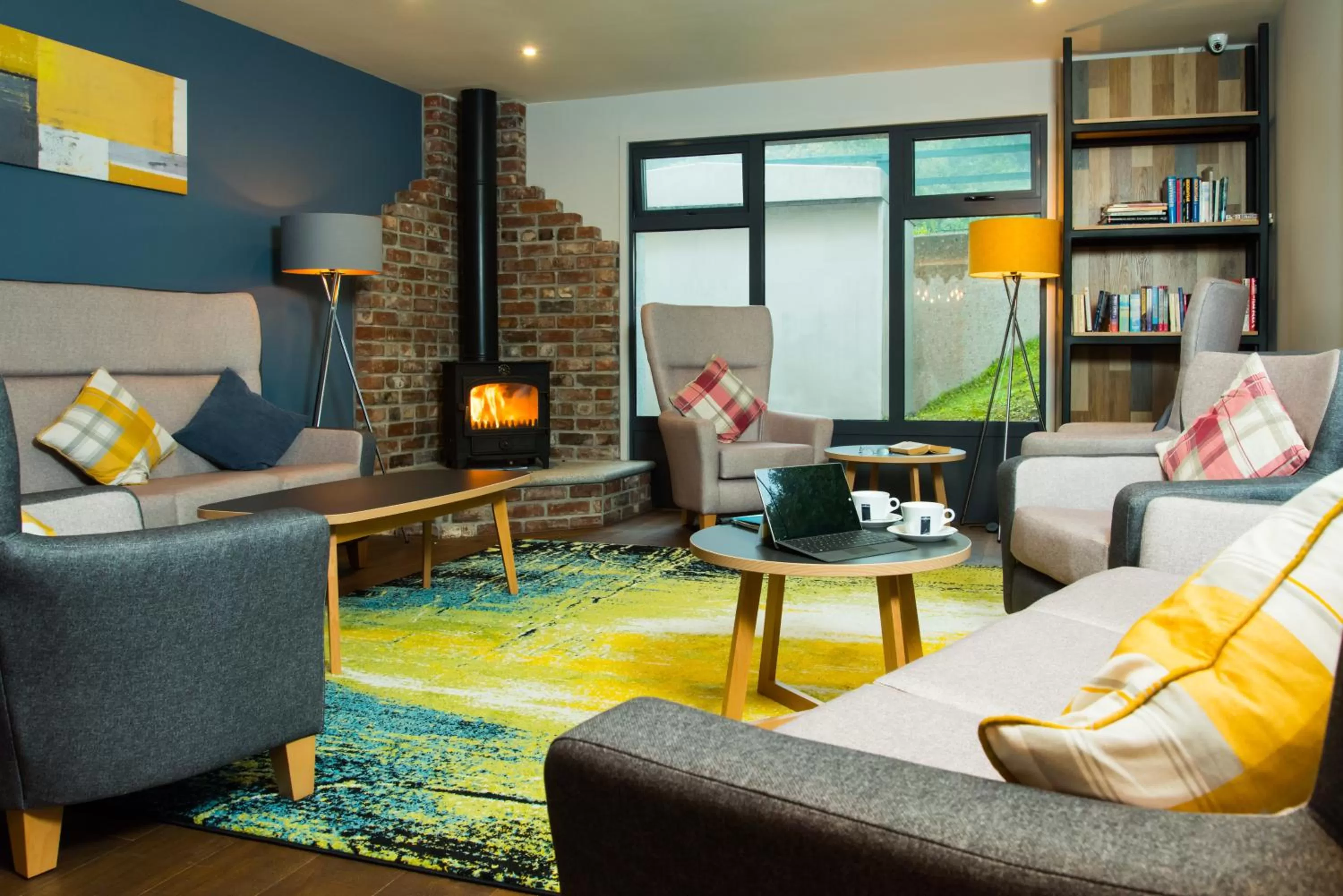 Communal lounge/ TV room in ibis Plymouth