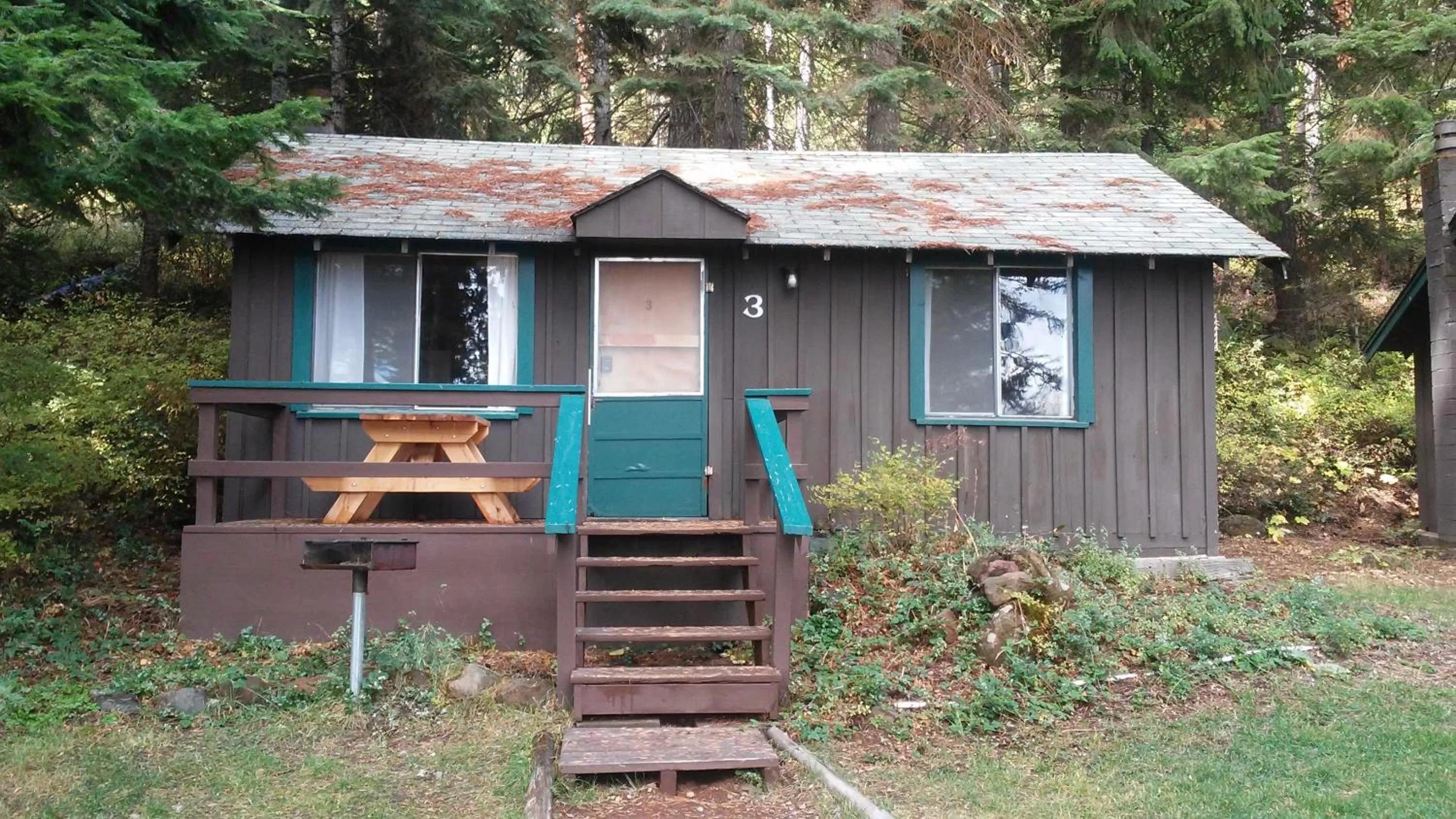 Crater Lake Gateway-Rocky Point Resort