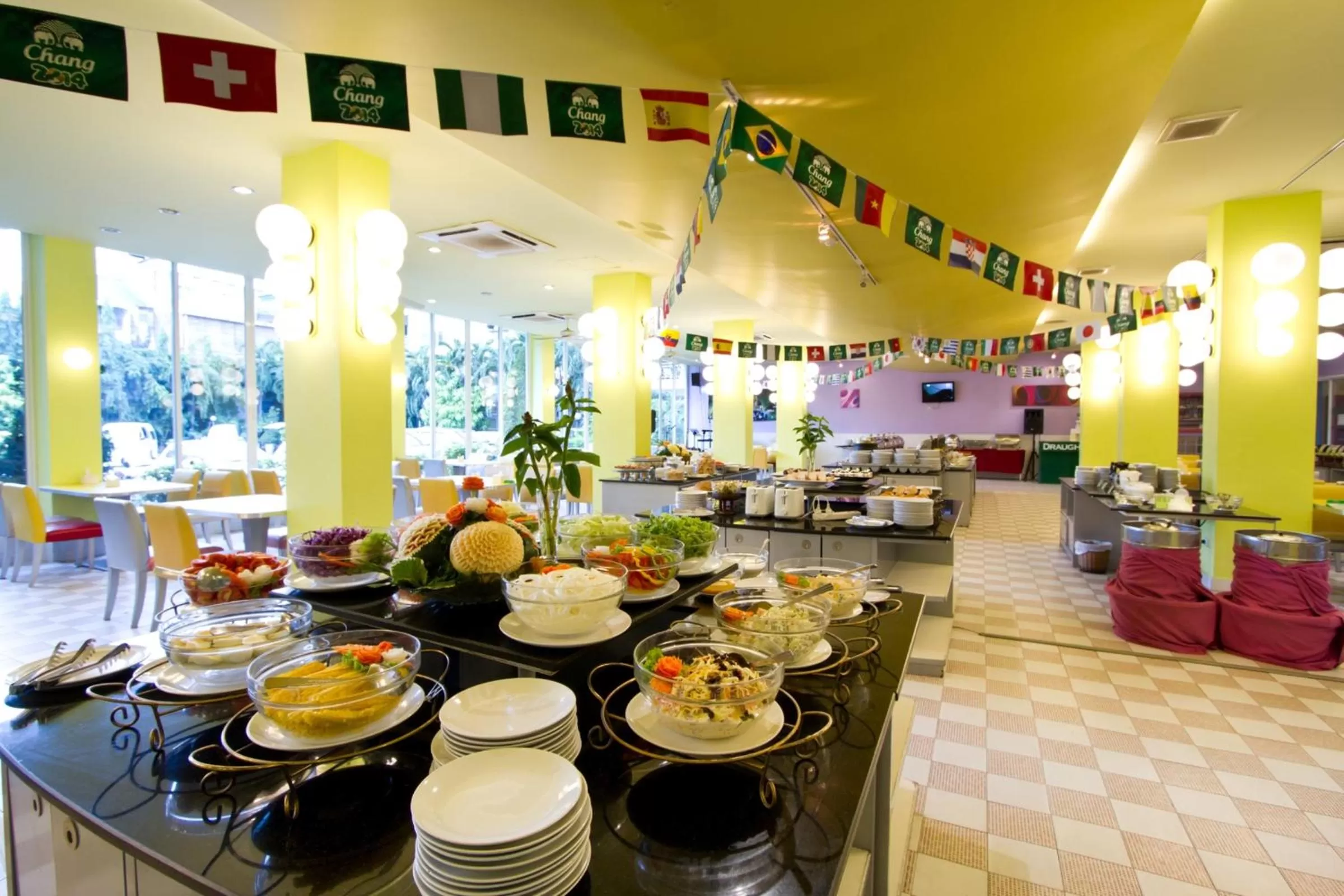 Restaurant/places to eat in Bella Express