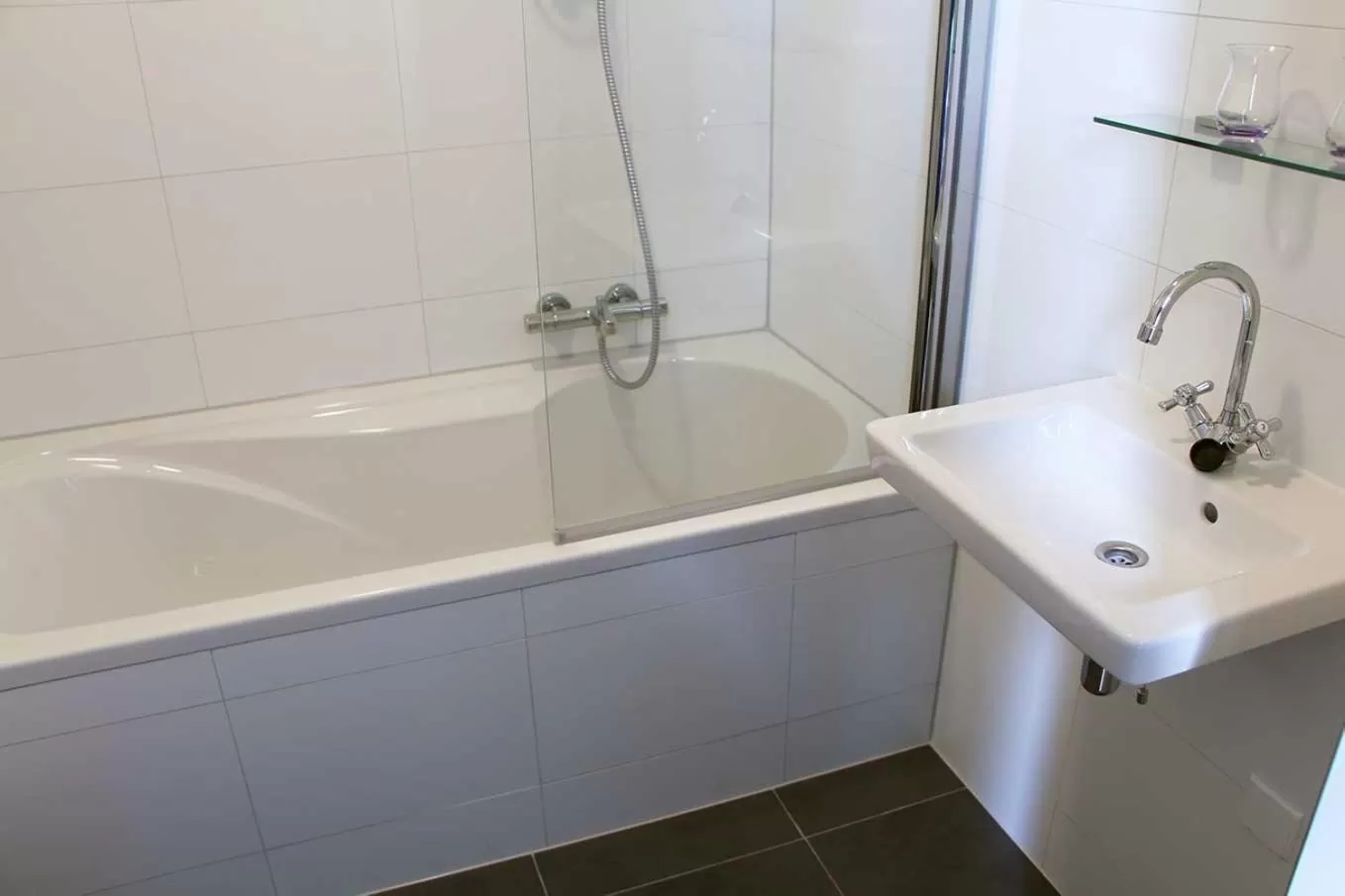 Shower in B&B Utrecht Domkwartier