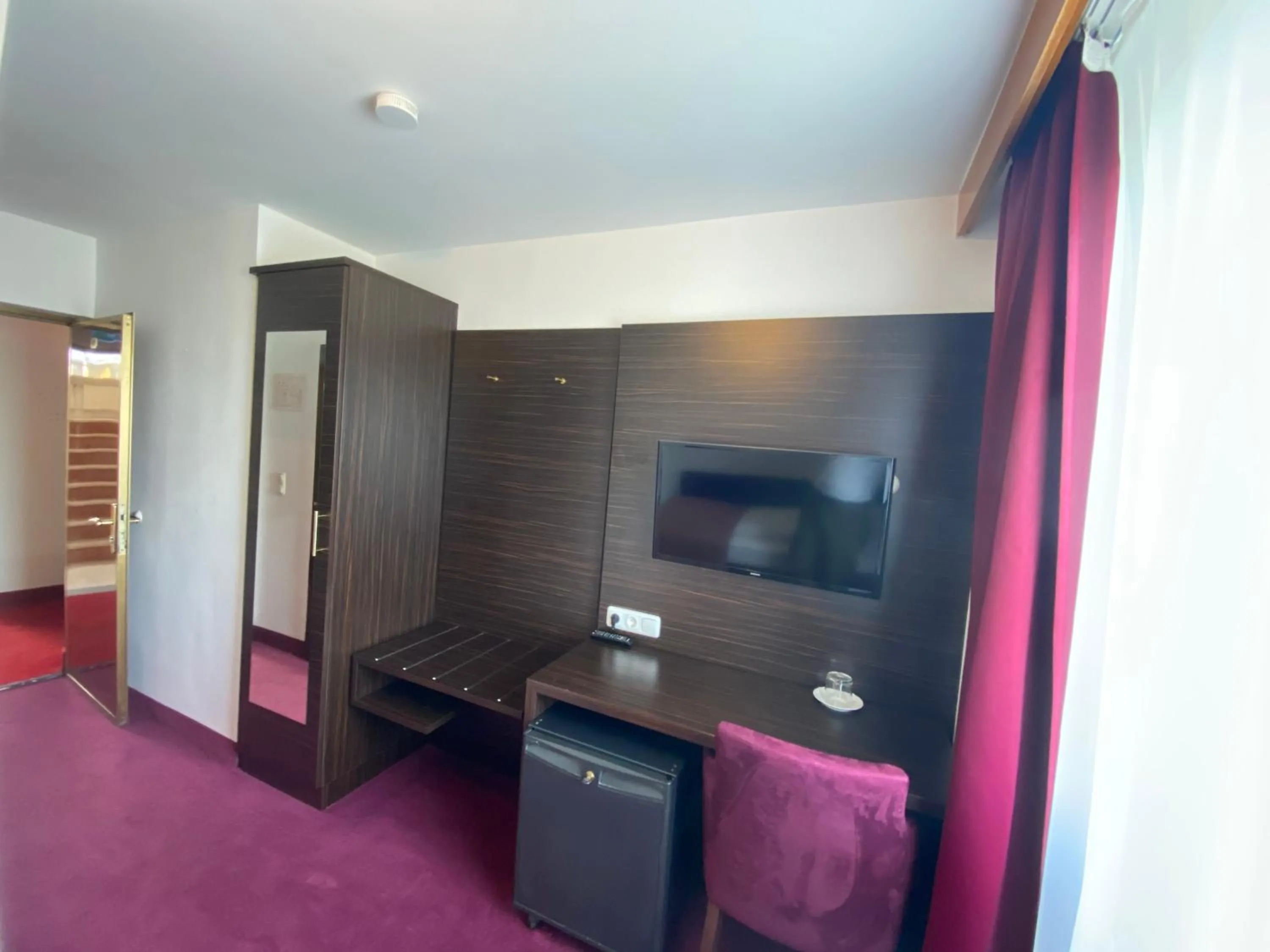 Property building in Hotel Montree