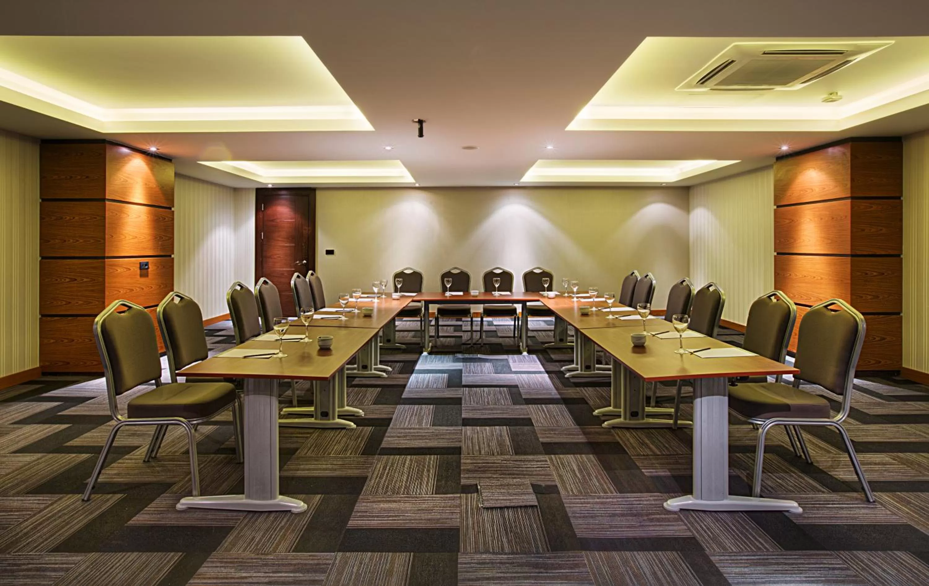 Meeting/conference room in Dedeman Erbil Hotel City Center