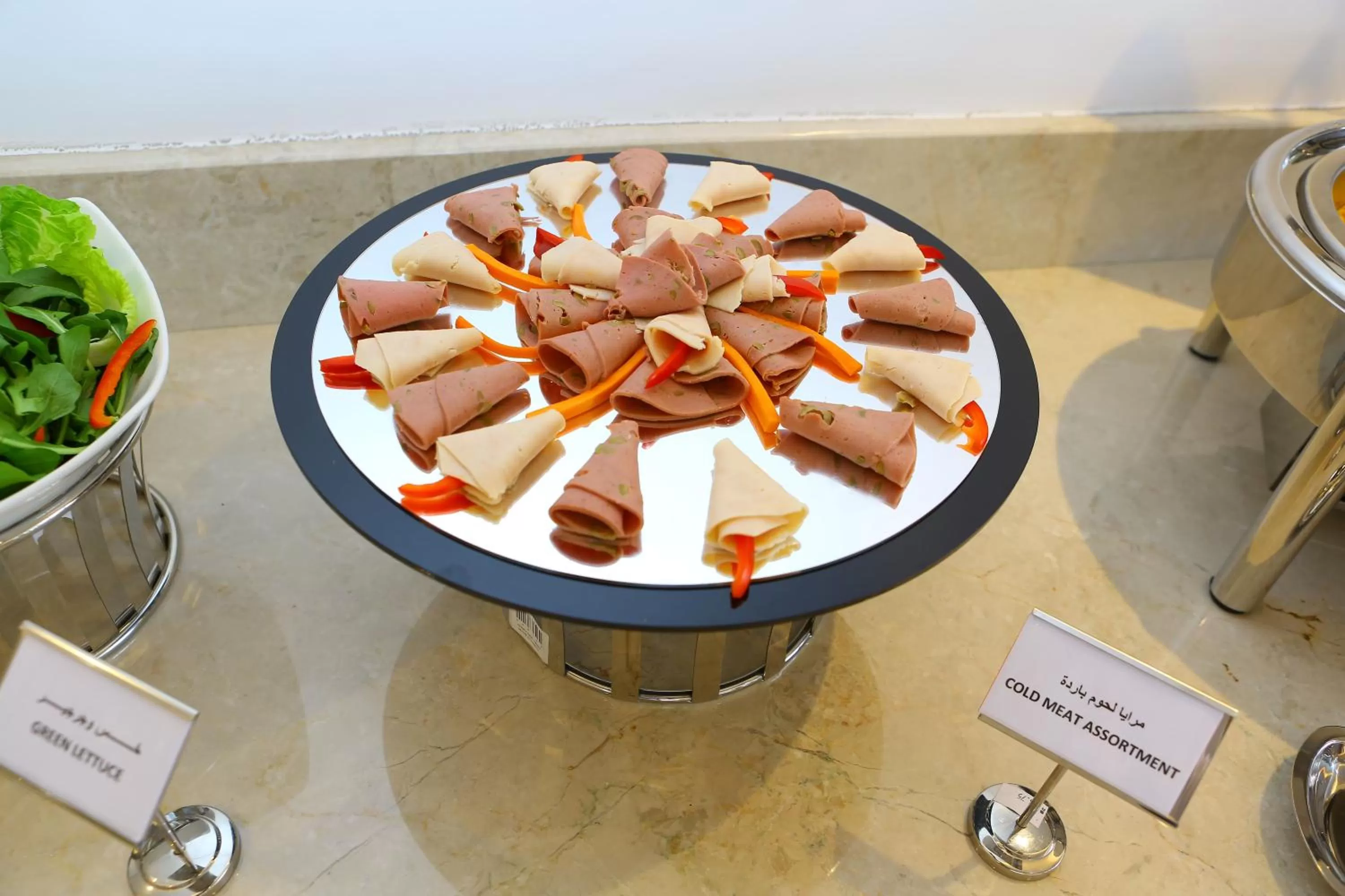 Breakfast in Weekend Hotel Sari