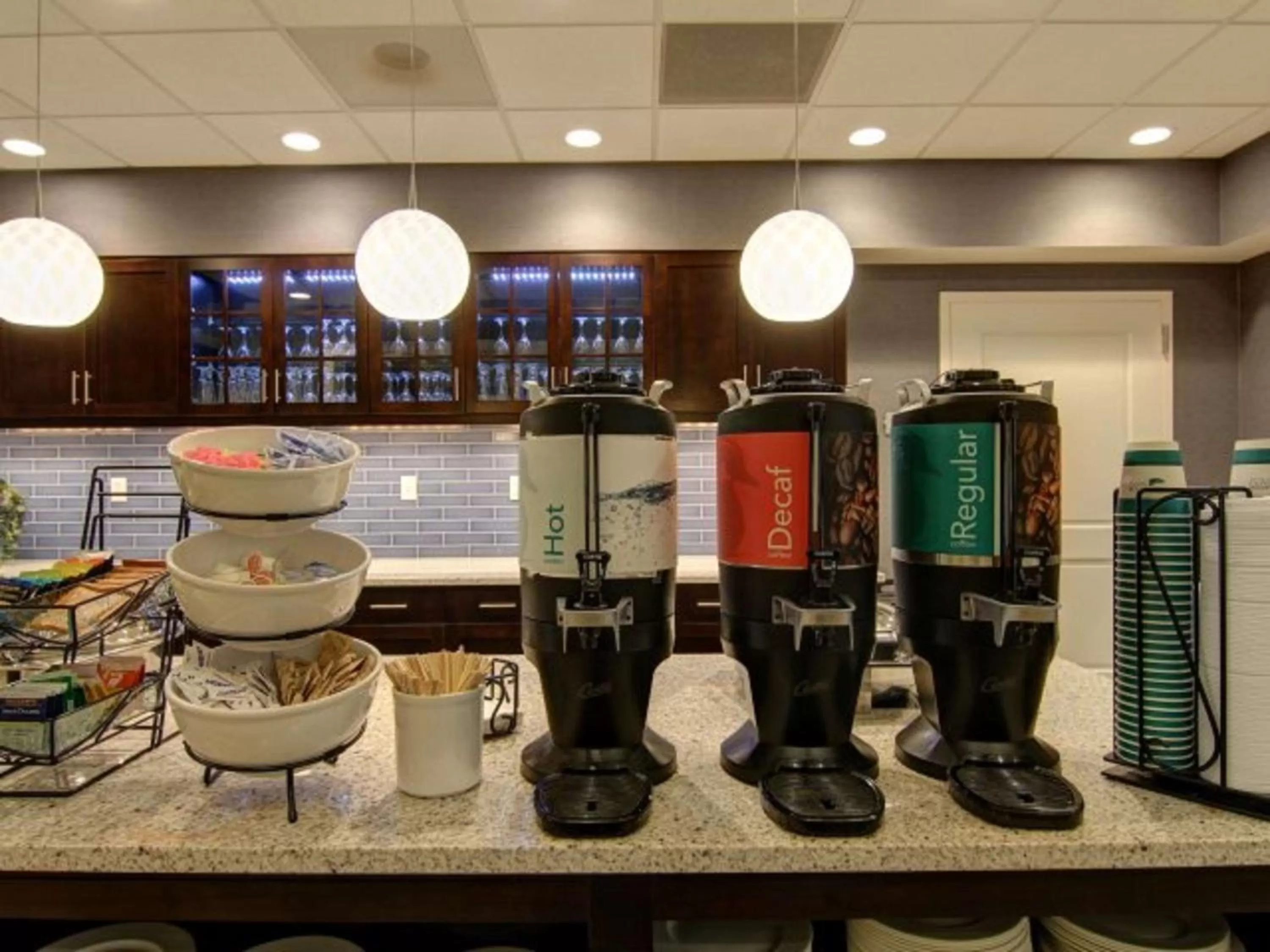 Lounge or bar in Homewood Suites By Hilton Clifton Park