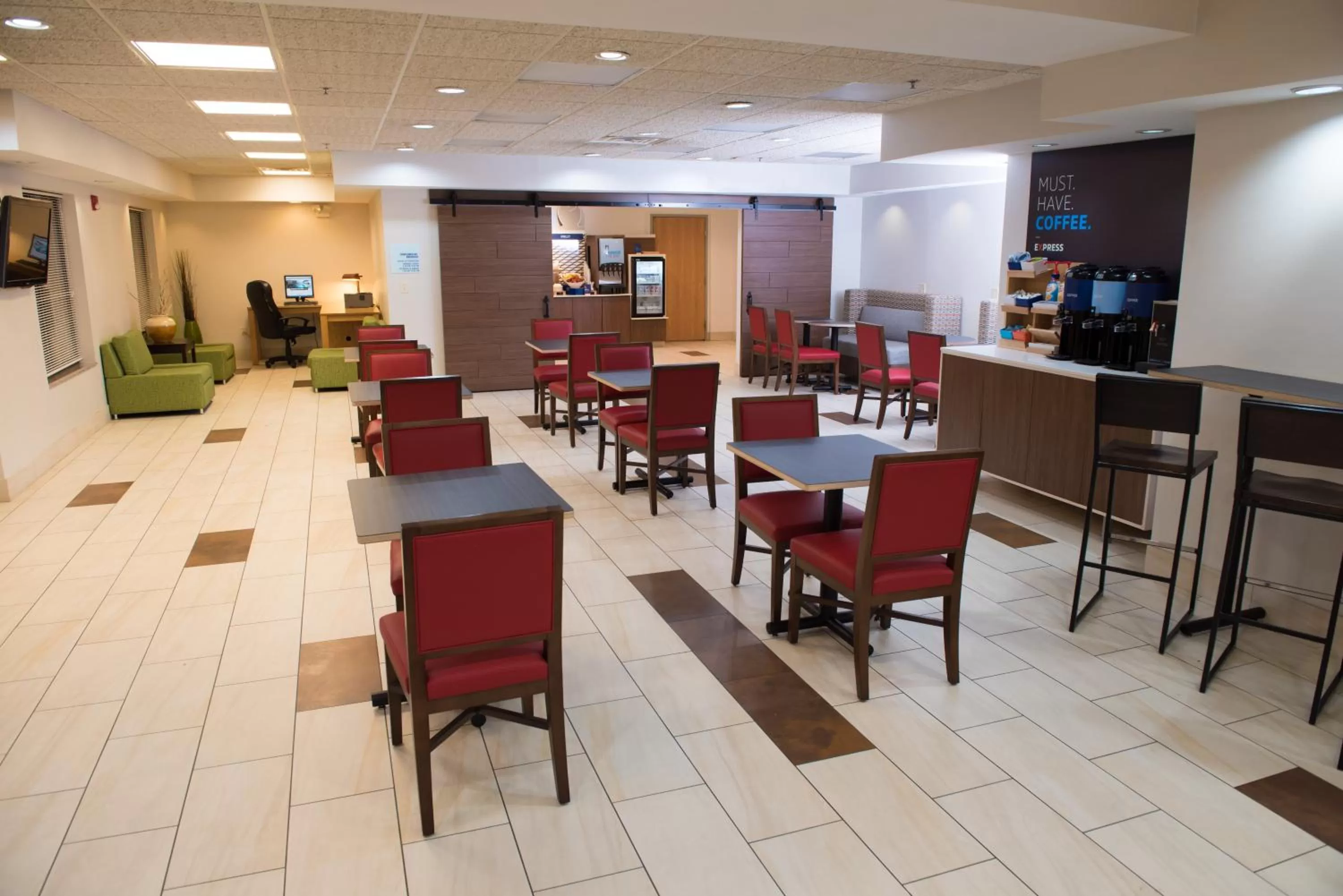 Restaurant/places to eat in Holiday Inn Express Hotel & Suites Elkhart-South by IHG