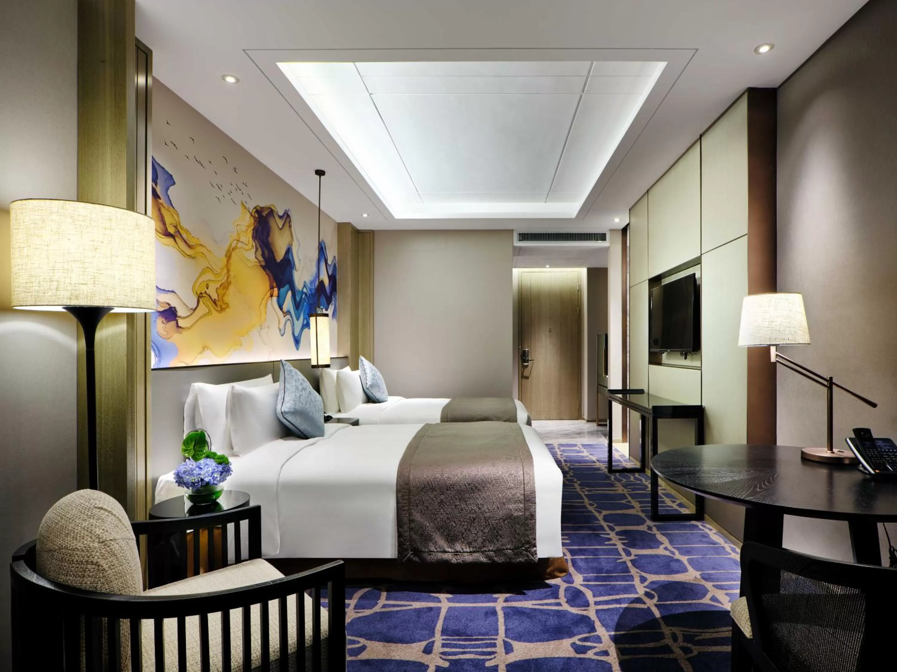 Bed in Primus Hotel Shanghai Sanjiagang - Offer Pudong International Airport and Disney shuttle