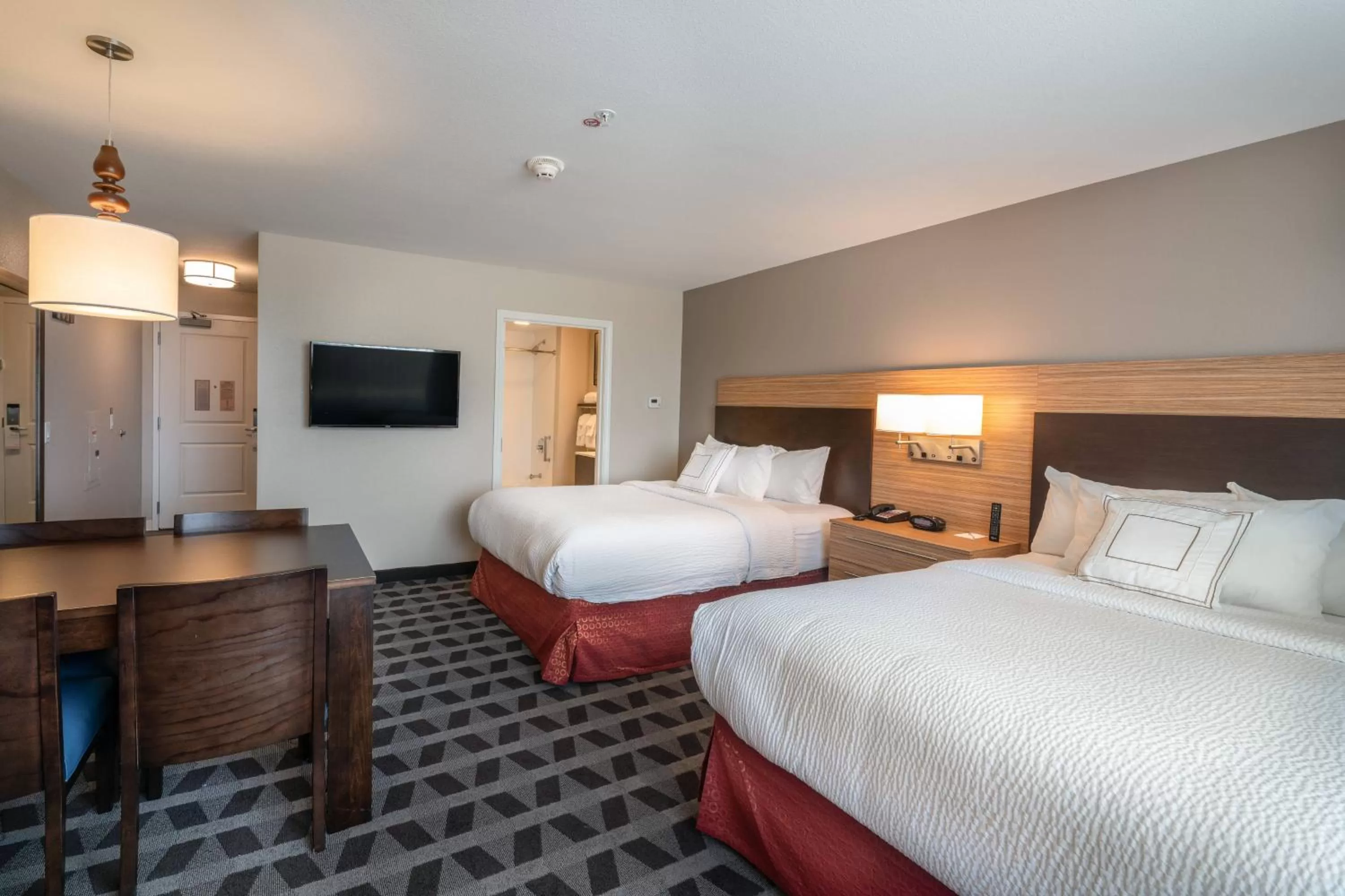 Studio with Two Queen Beds and Roll-in Shower - Mobility Accessible in TownePlace Suites by Marriott Milwaukee Oak Creek
