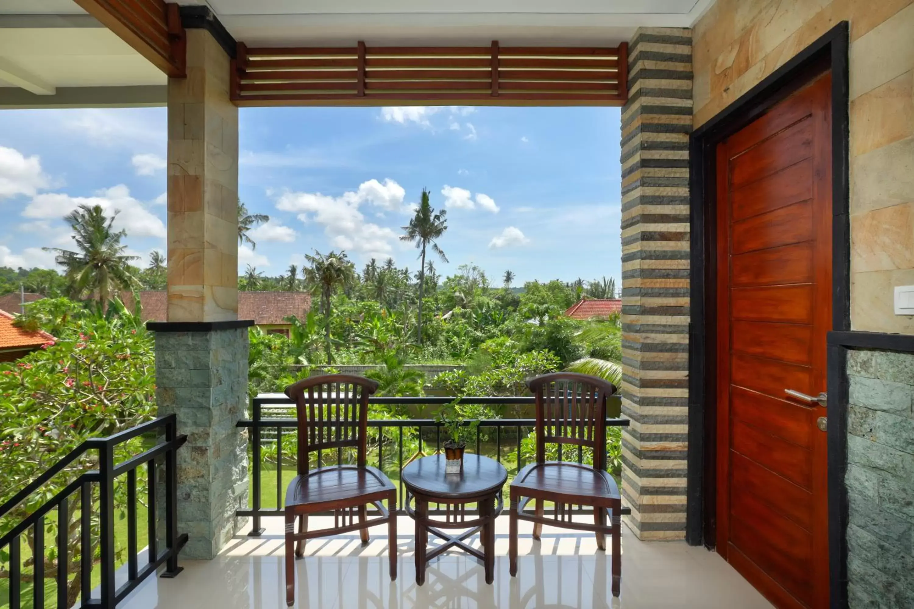 Deluxe Double or Twin Room with Balcony in Hotel Arsa Santhi Nusa Penida Deluxe Double or Twin Room with Balcony in Hotel Arsa Santhi Nusa Penida