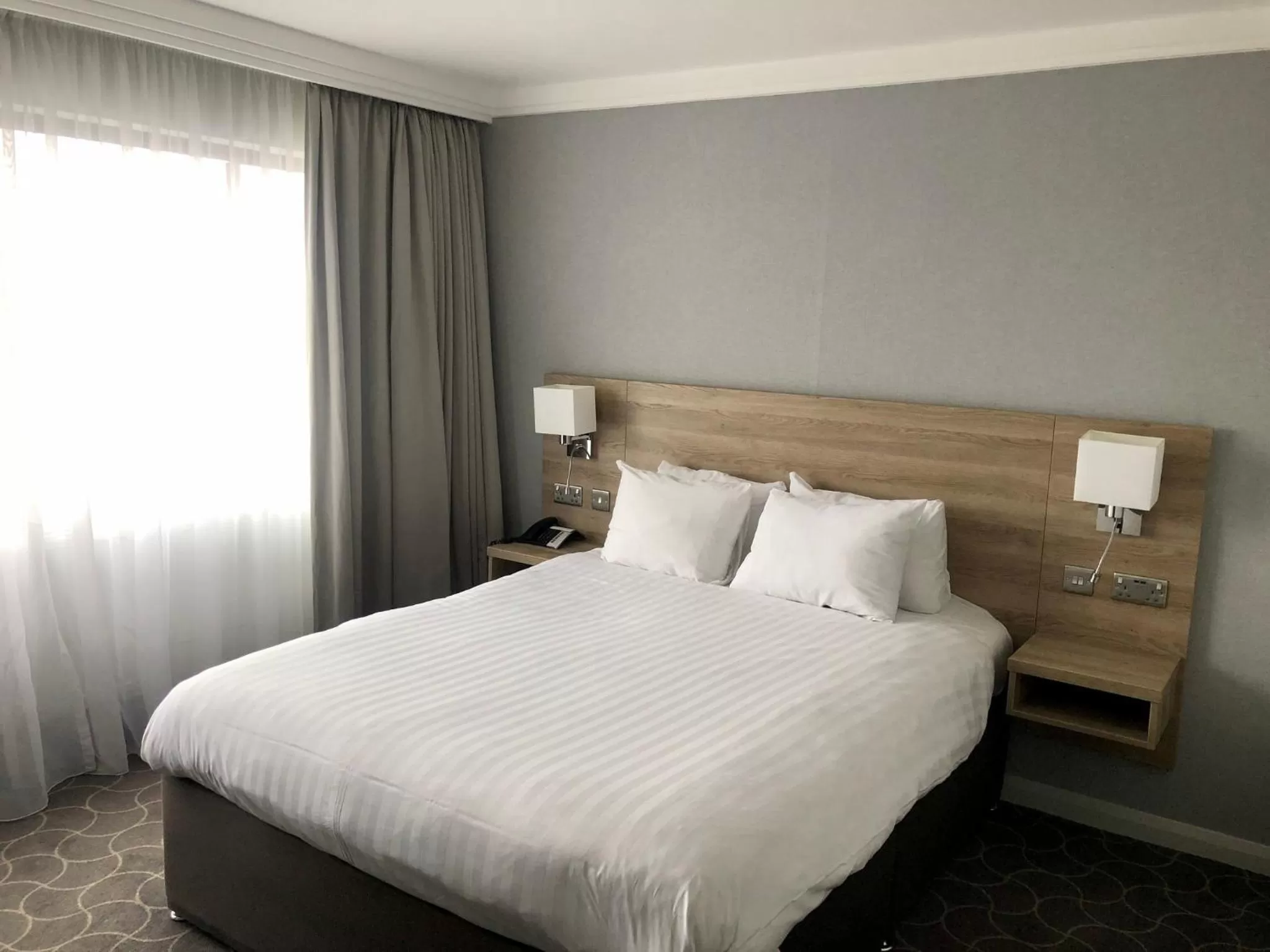 Photo of the whole room, Bed in Holiday Inn Preston by IHG