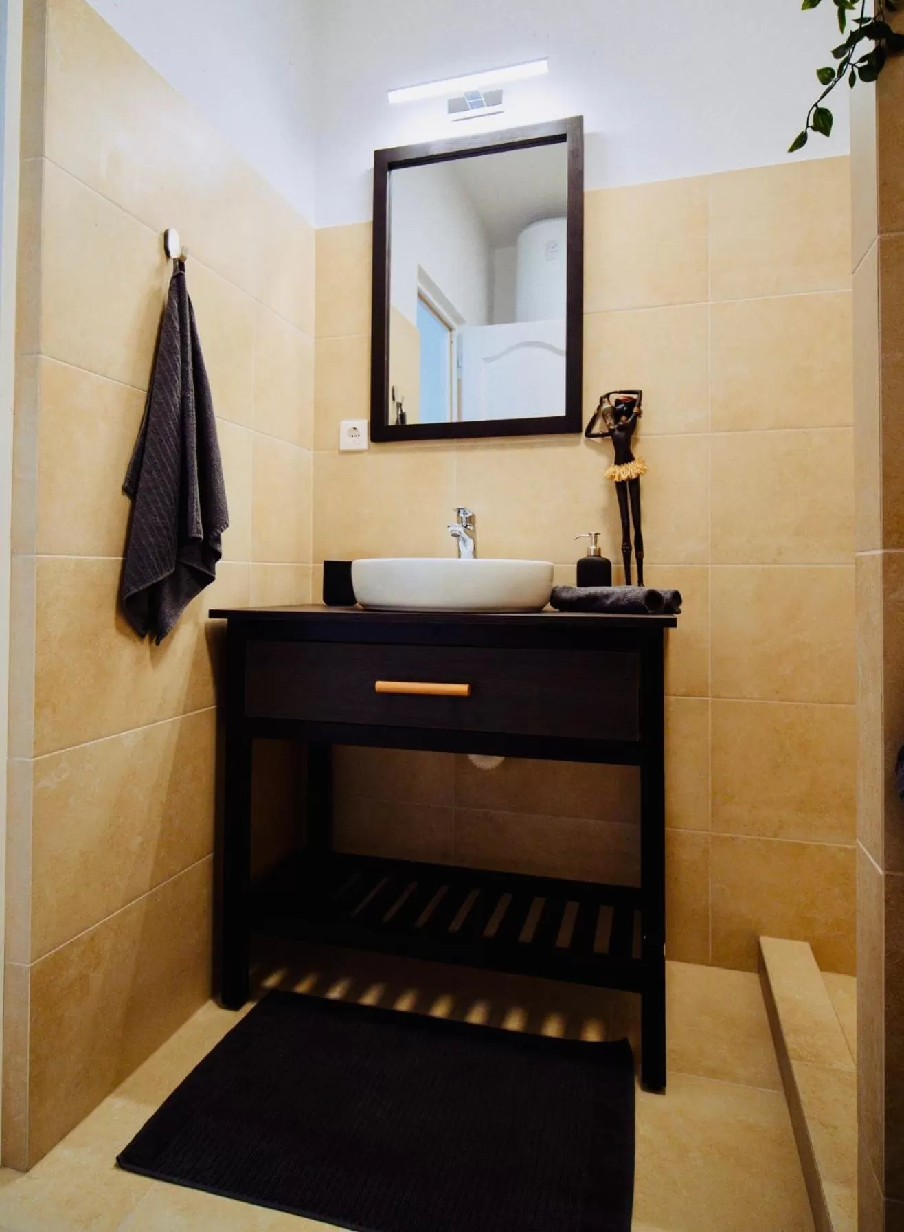 Bathroom in Zakarias Apartments