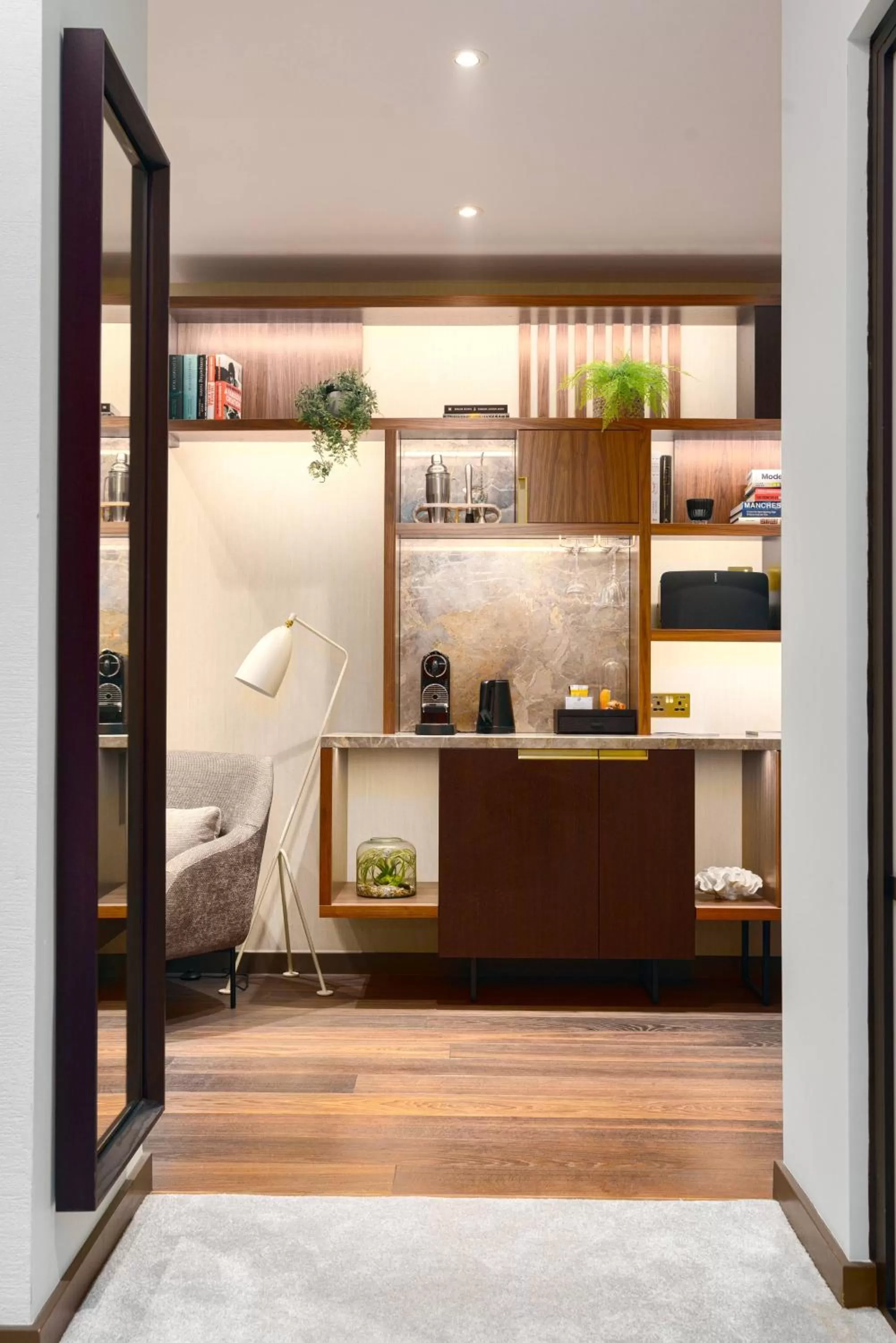 hair dresser in Middle Eight - Covent Garden - Preferred Hotels and Resorts