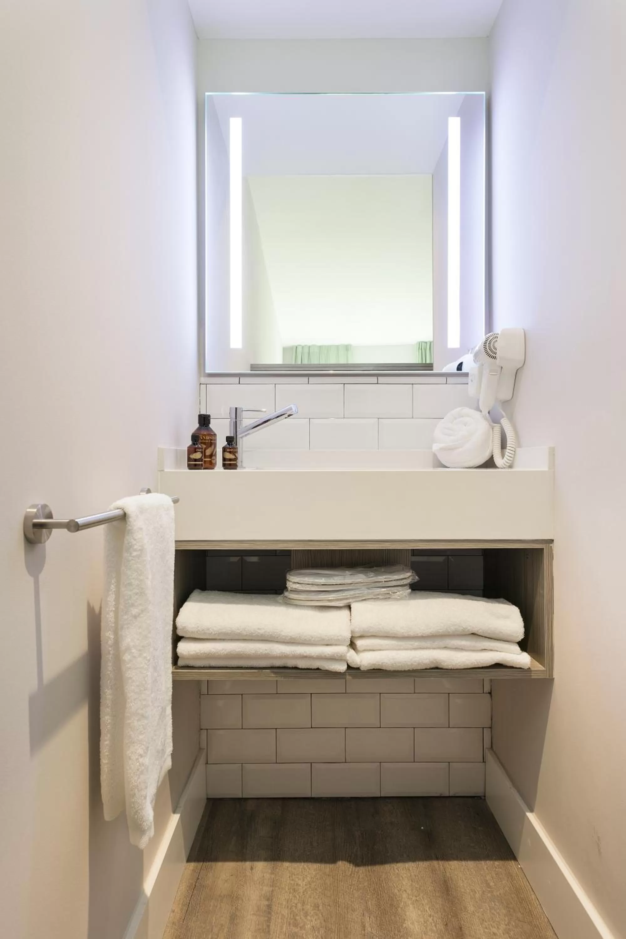 Bathroom in Niu Barcelona Hotel