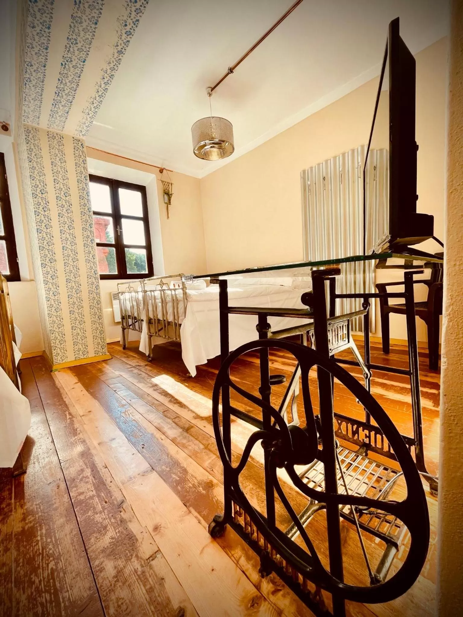 HARABURDI® Recyclart Hotel