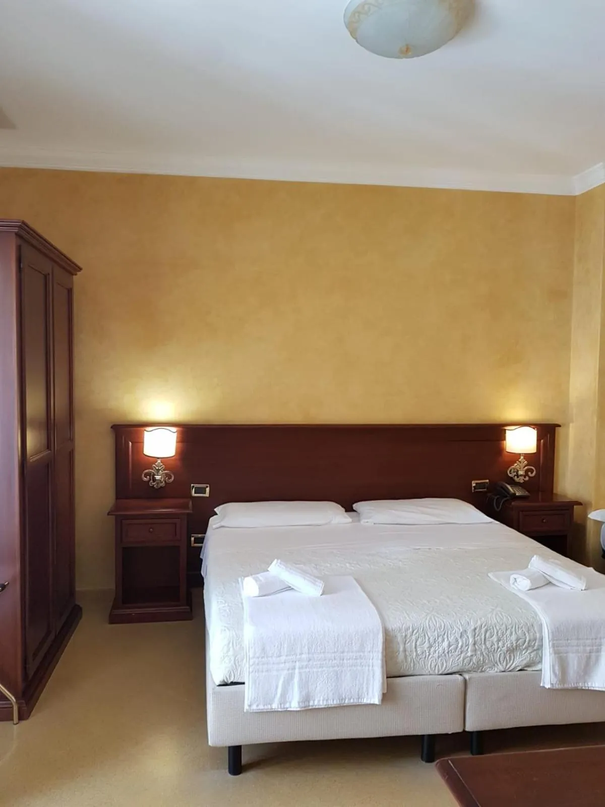 Double or Twin Room in Hotel Paradiso Delle Madonie