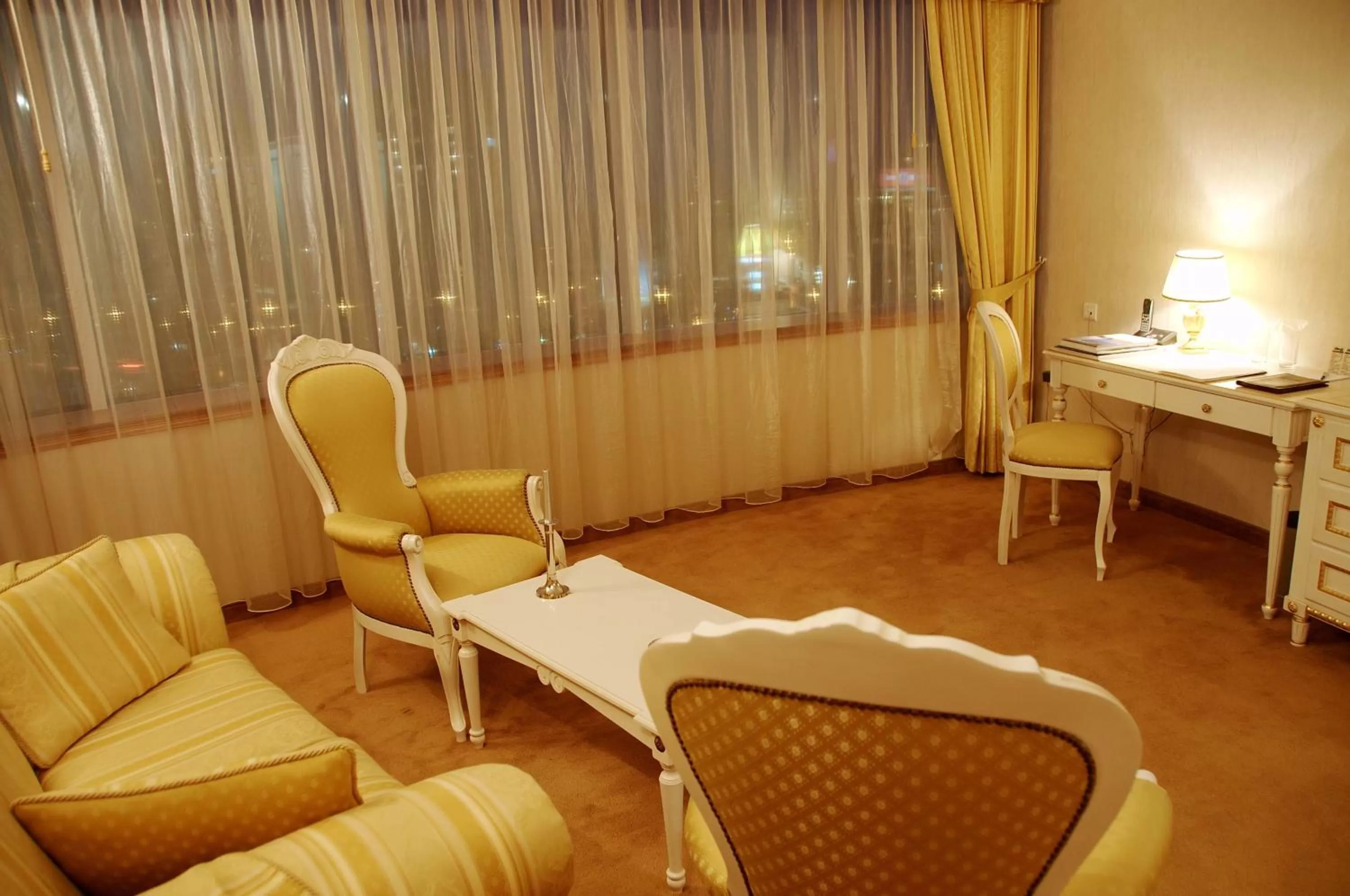 Living room in Mirage Hotel