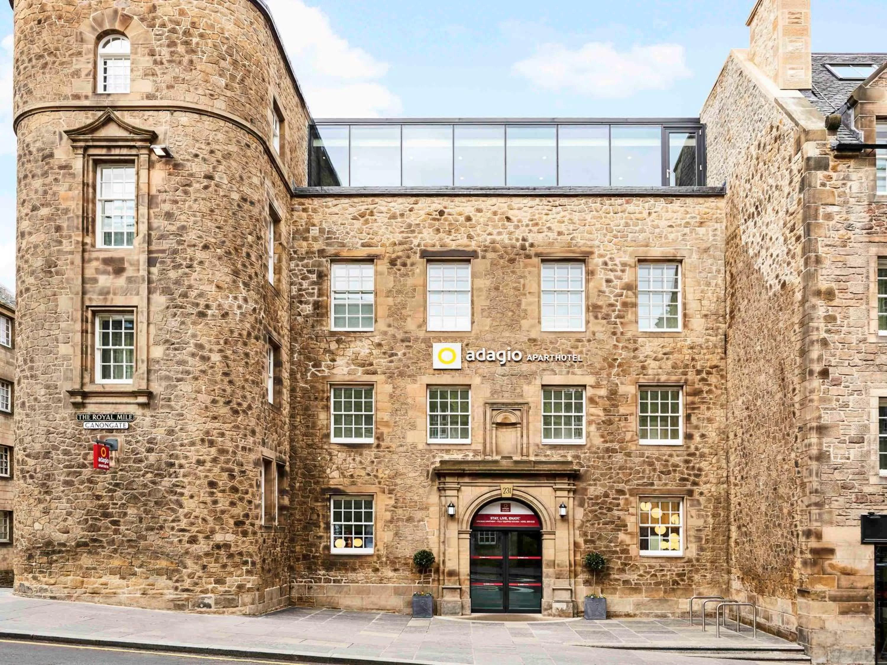 Property building in Aparthotel Adagio Edinburgh Royal Mile