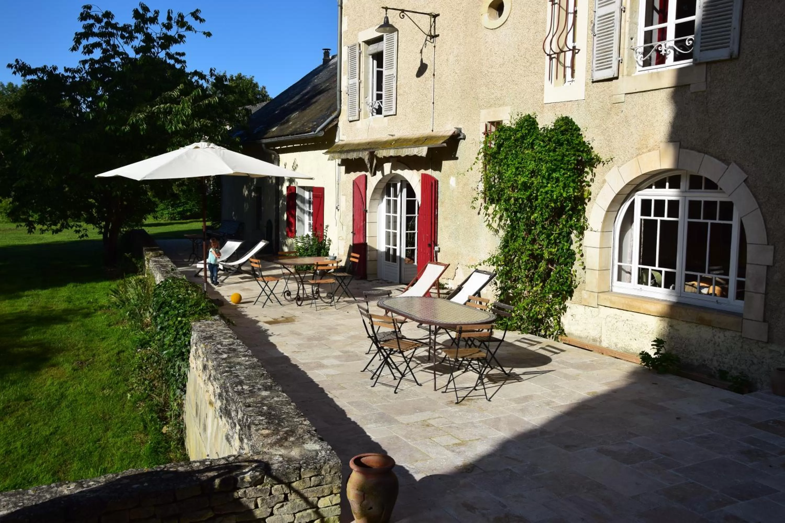 Patio in Moulins de Clan