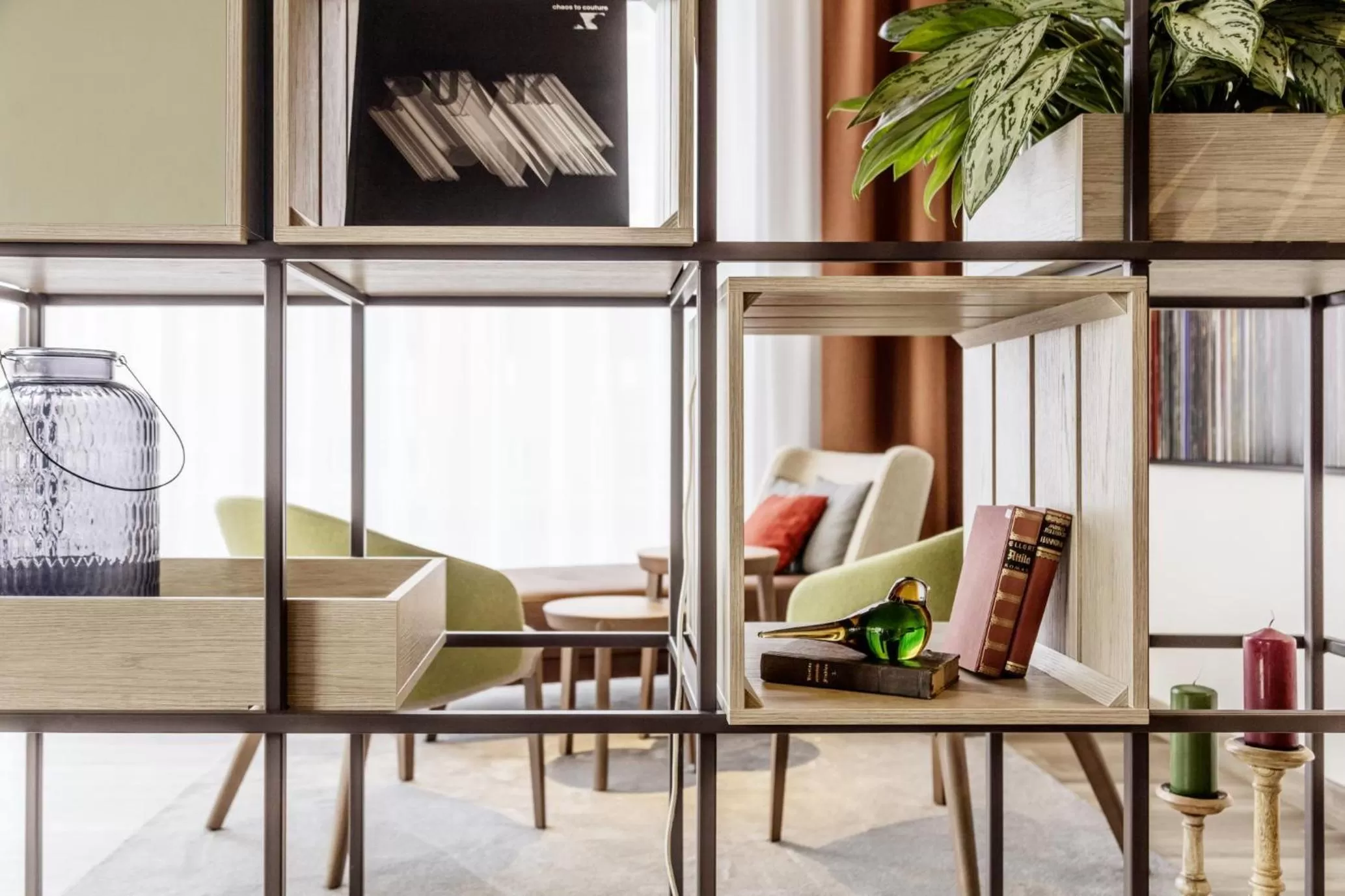 Lobby or reception in IntercityHotel Saarbrücken