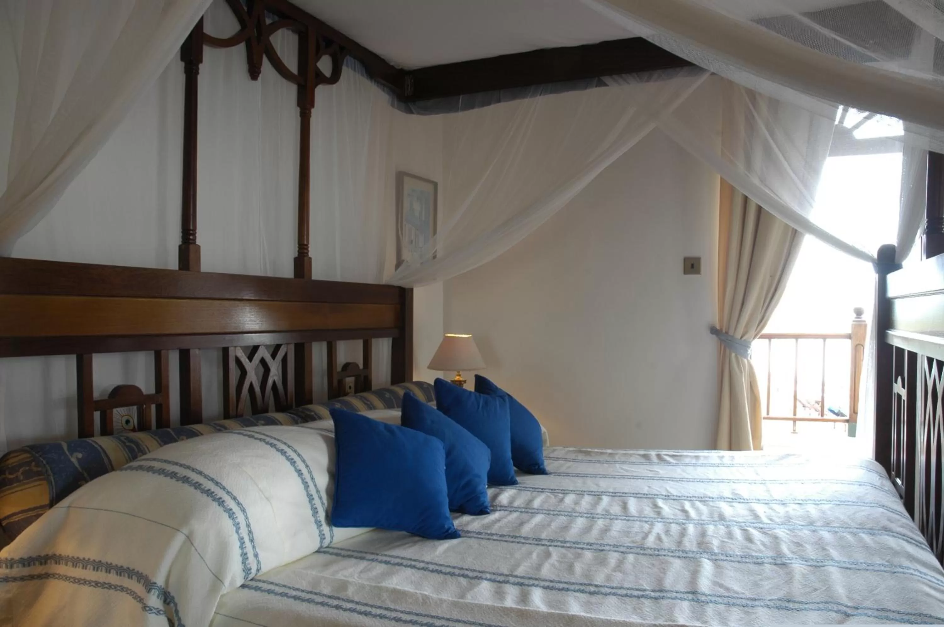 Day, Bed in Zanzibar Serena Hotel