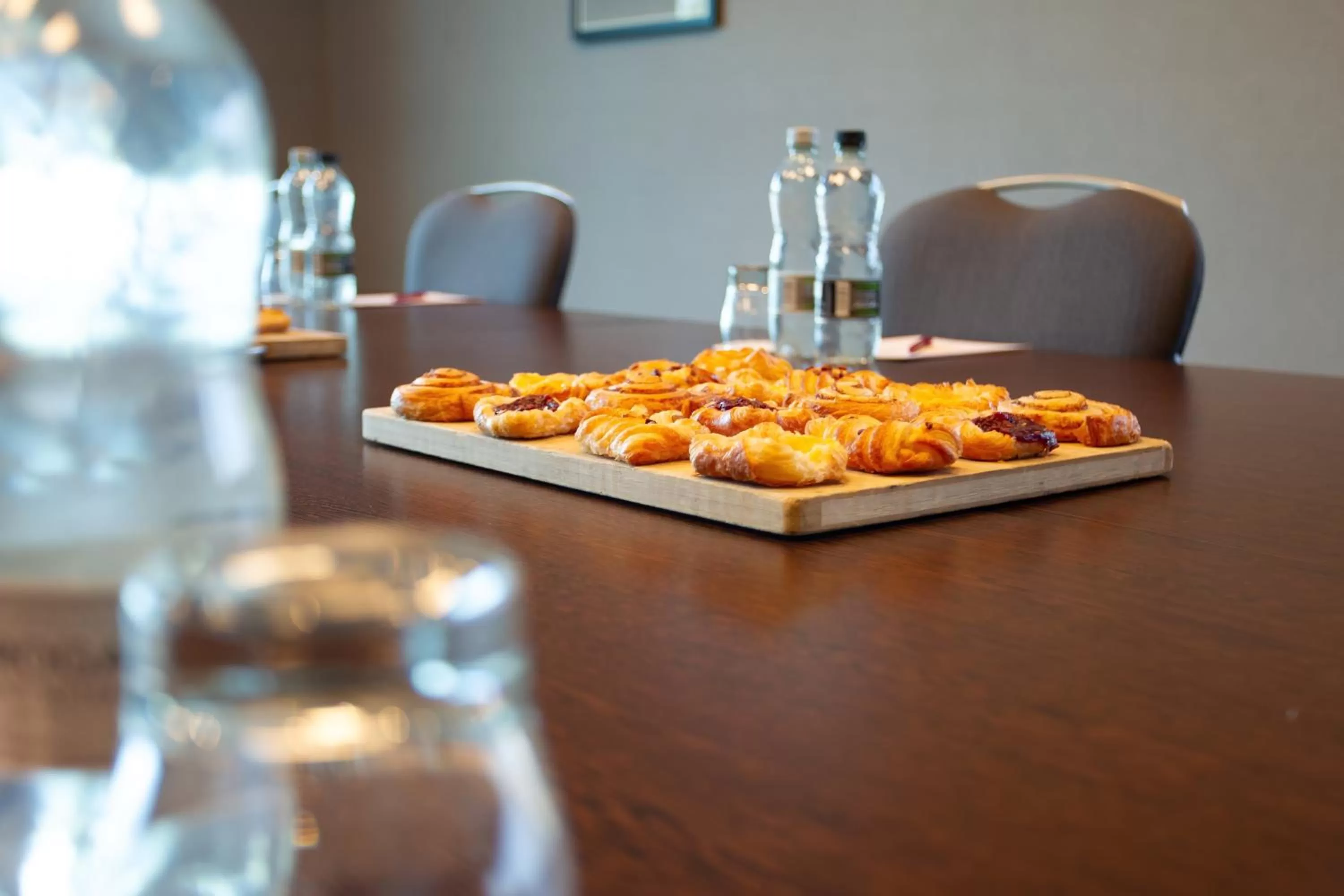Meeting/conference room in Crowne Plaza Marlow by IHG