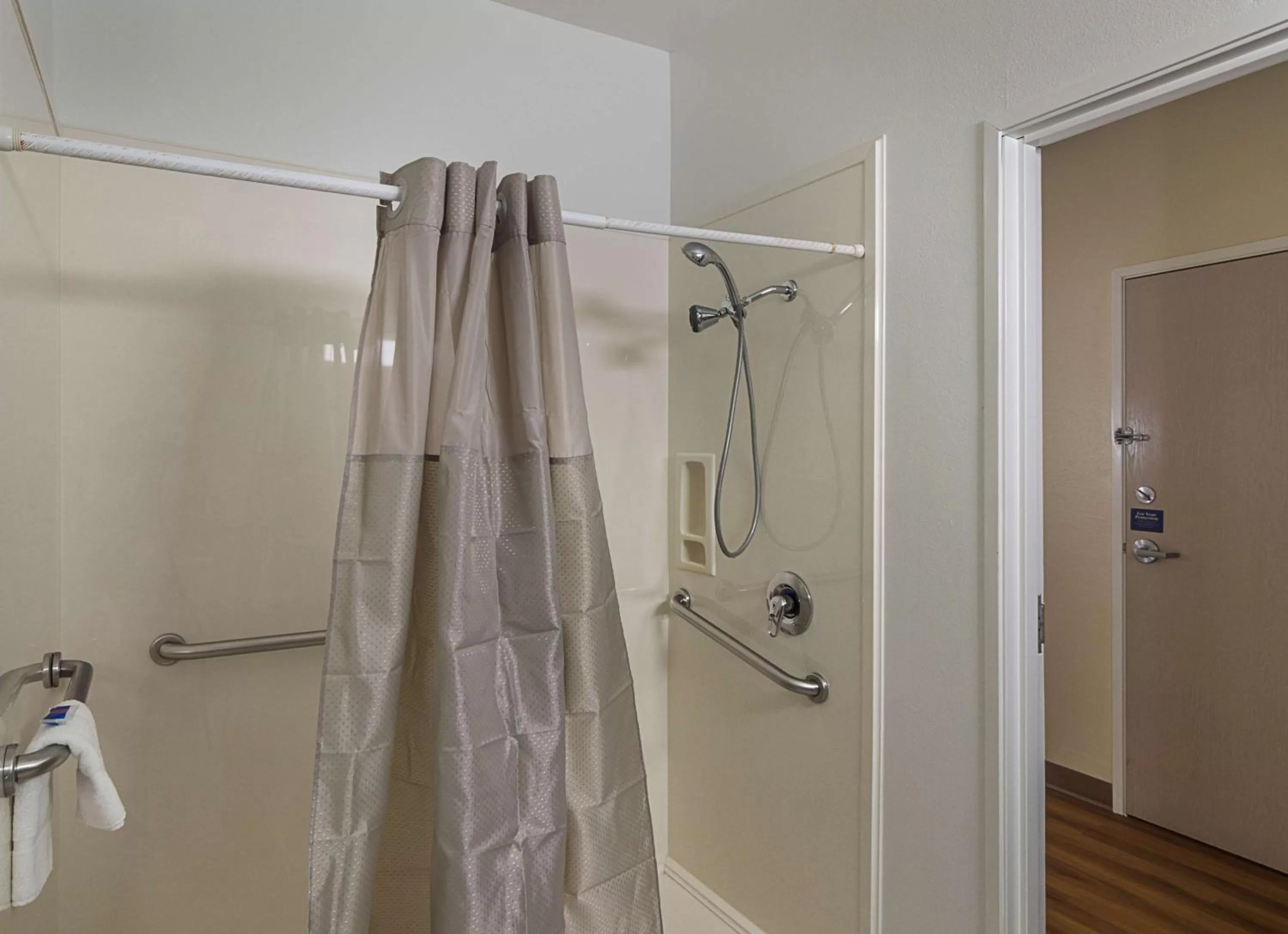 Bathroom in Motel 6-Terrell, TX