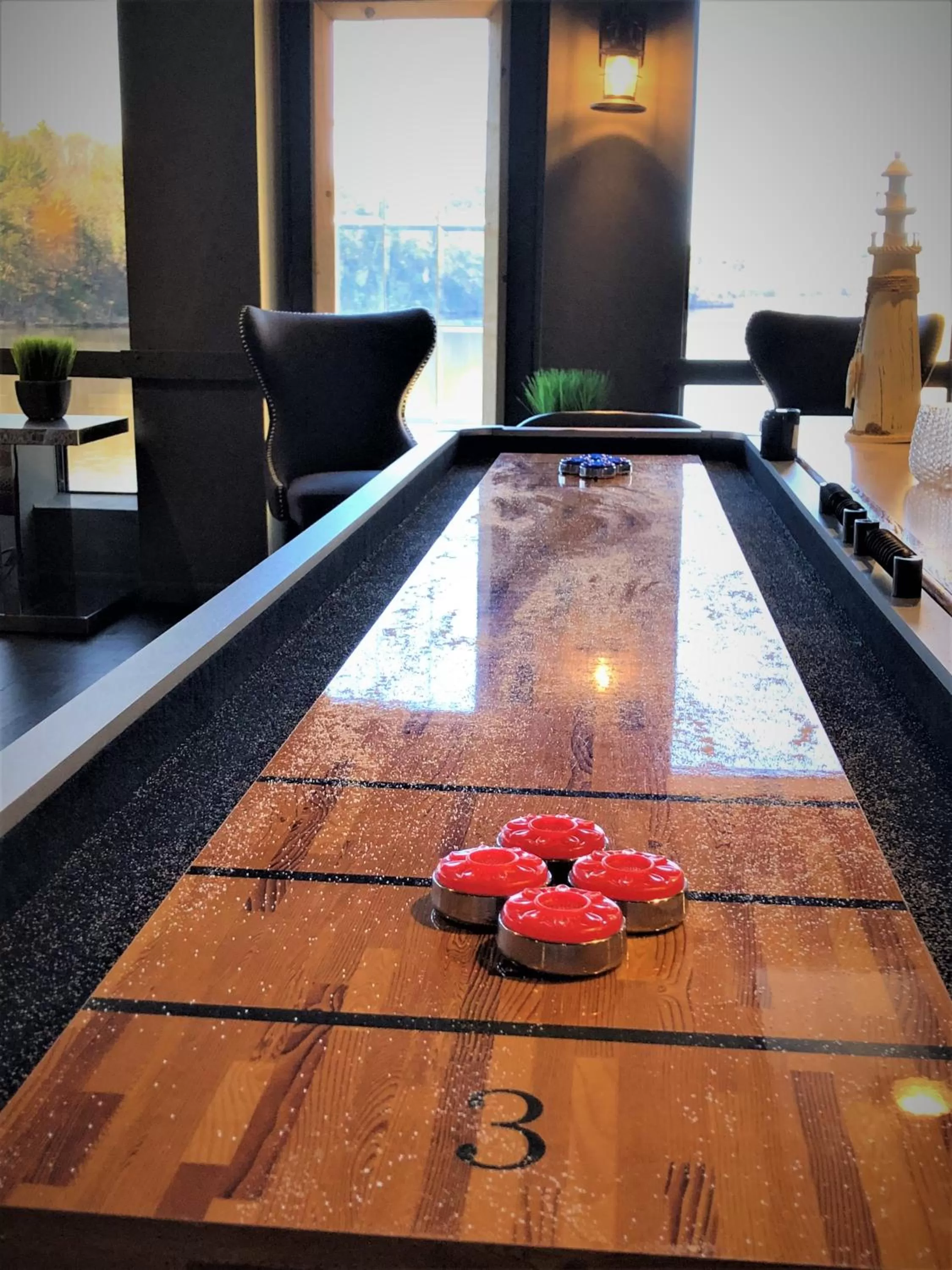 Lounge or bar in The VUE Boutique Hotel & Boathouse