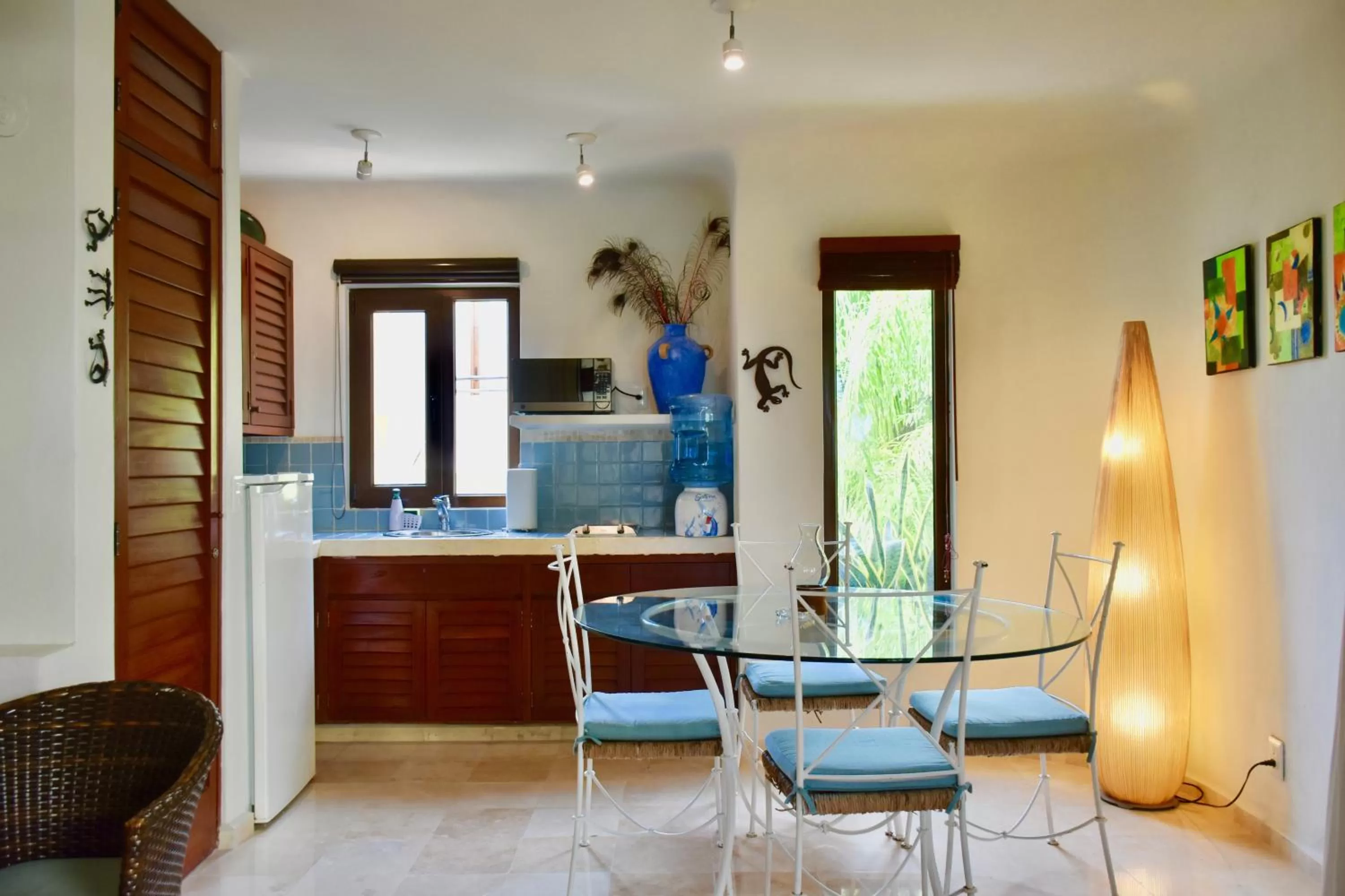 Coffee/tea facilities in Playa Palms Beach Hotel