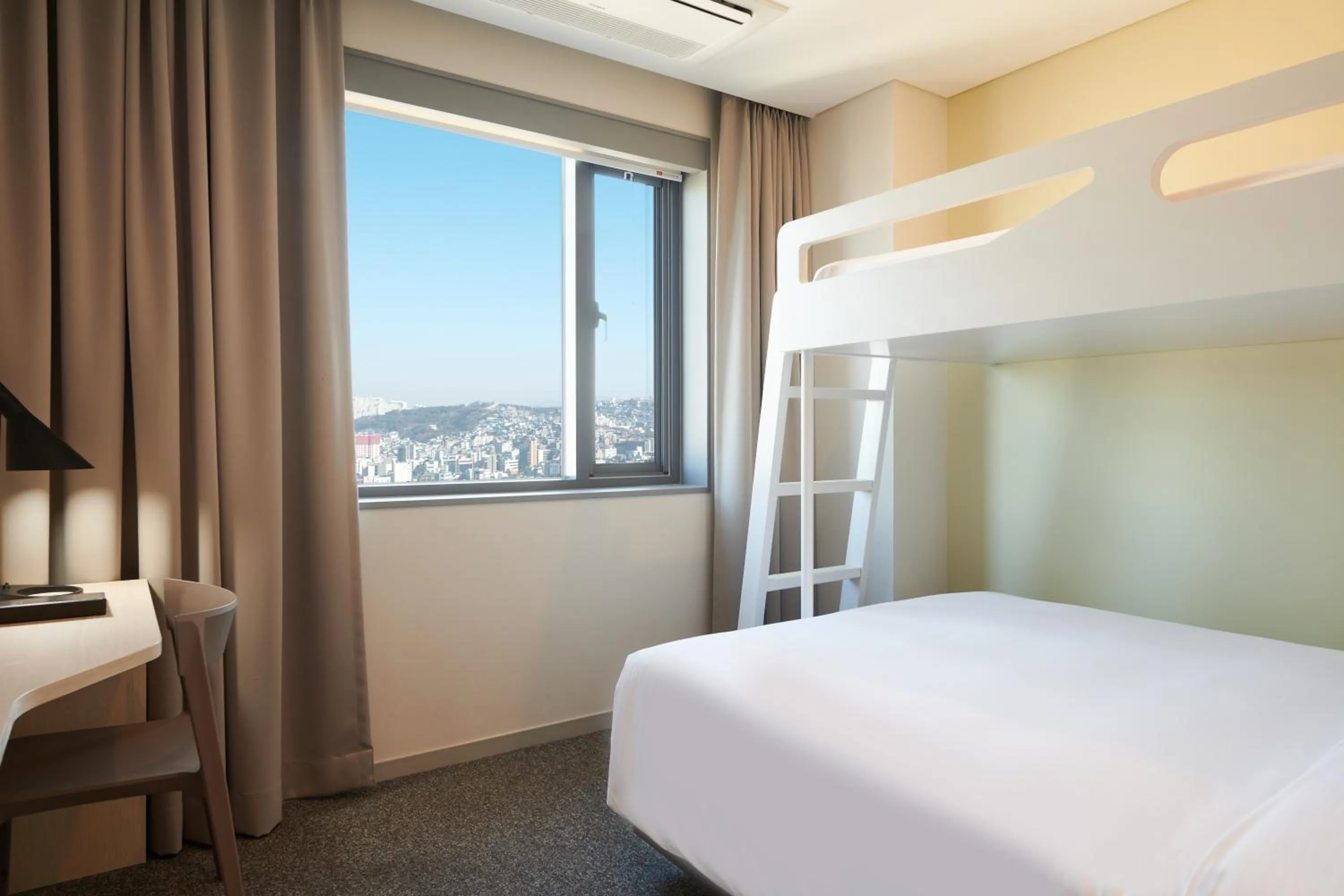 View (from property/room), Bed in Nine Tree by Parnas Seoul Dongdaemun