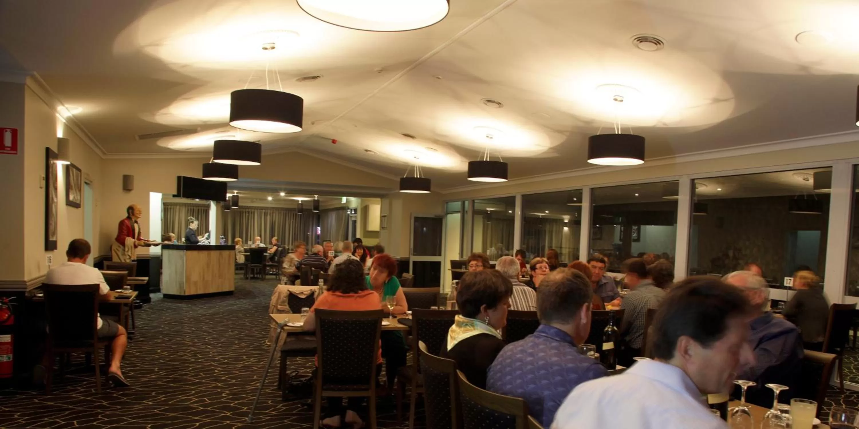 Restaurant/places to eat in Cattlemans Country Motor Inn & Serviced Apartments