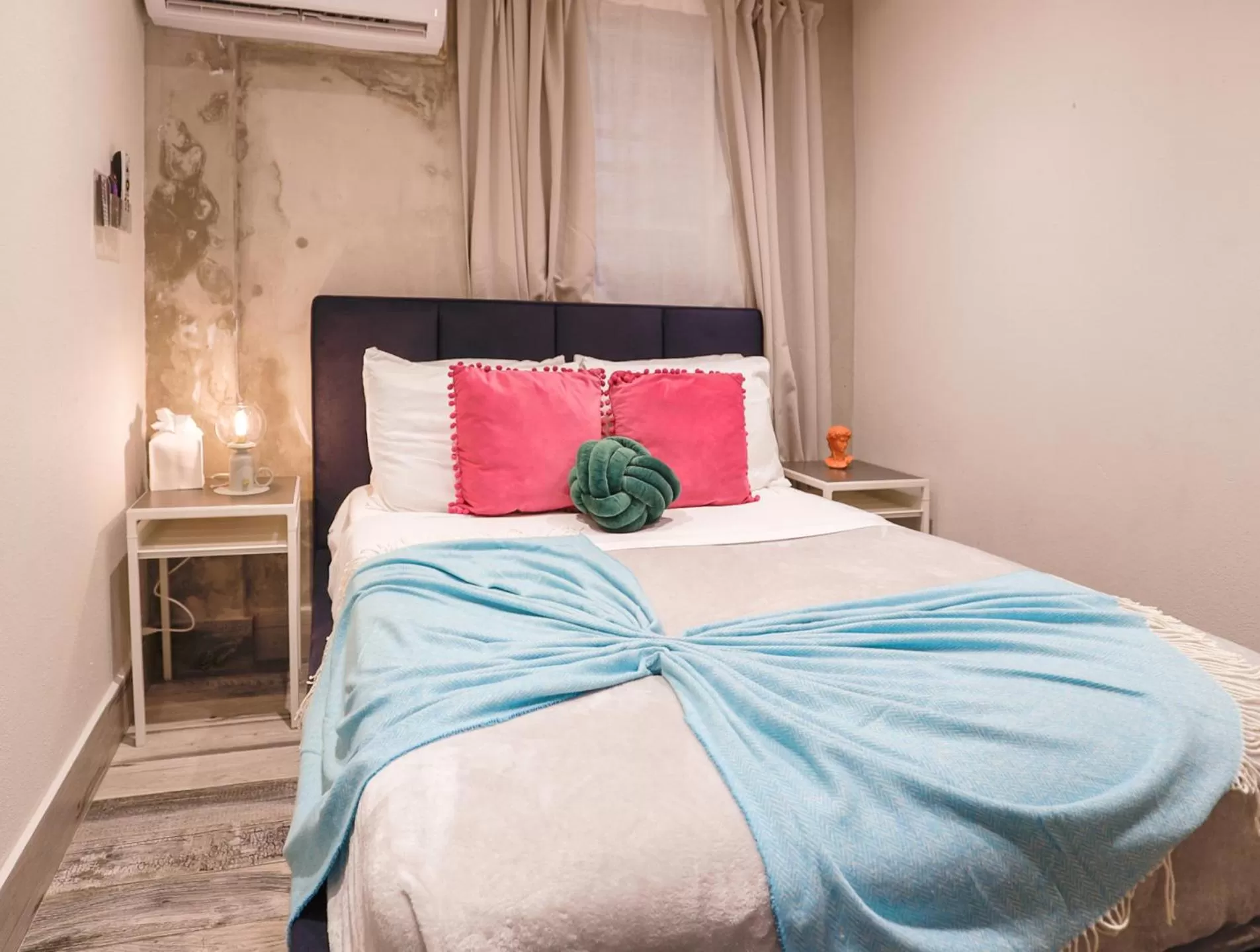 Bed in Rosalina Urbano