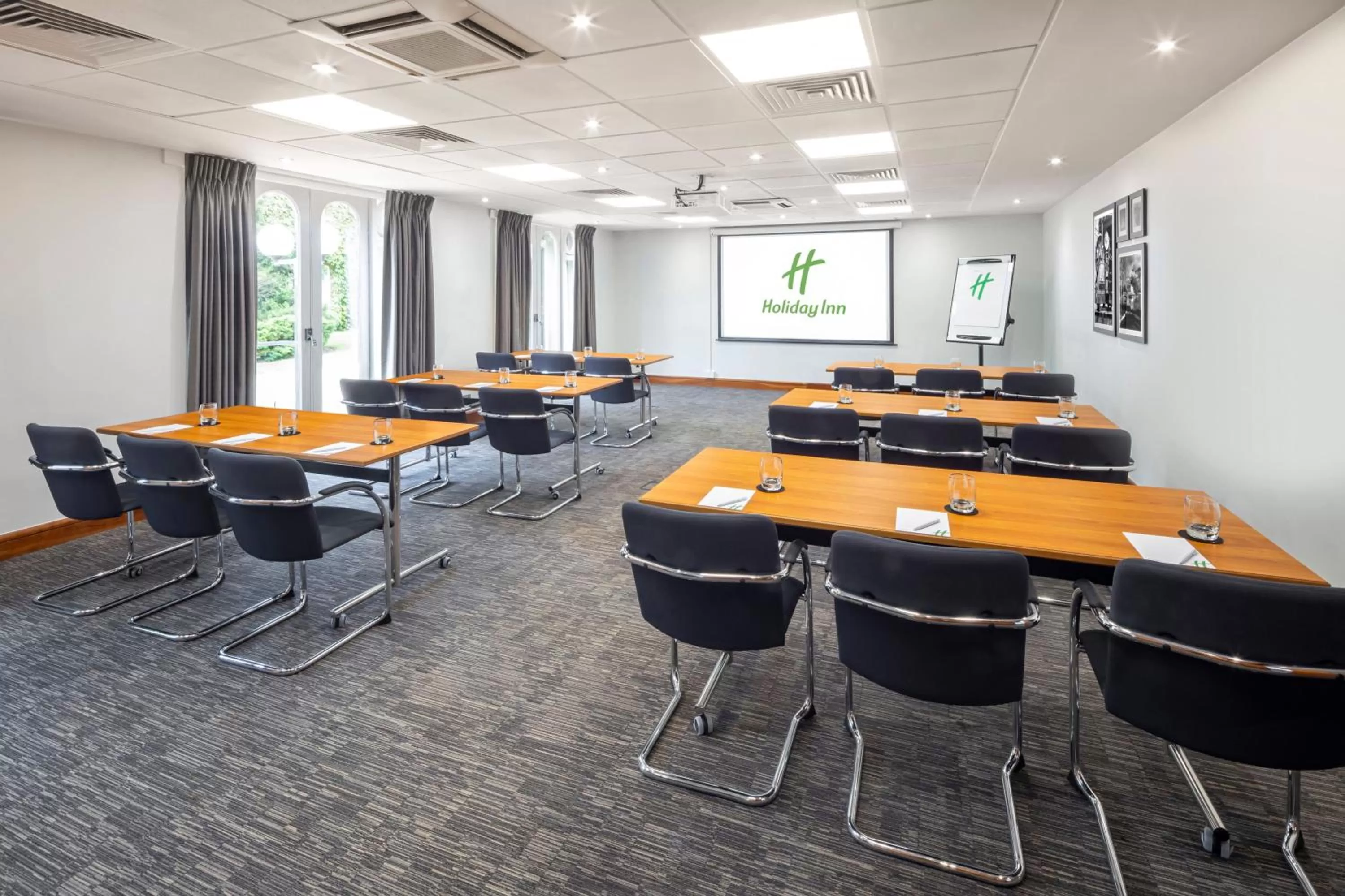 Meeting/conference room in Holiday Inn Gloucester - Cheltenham by IHG