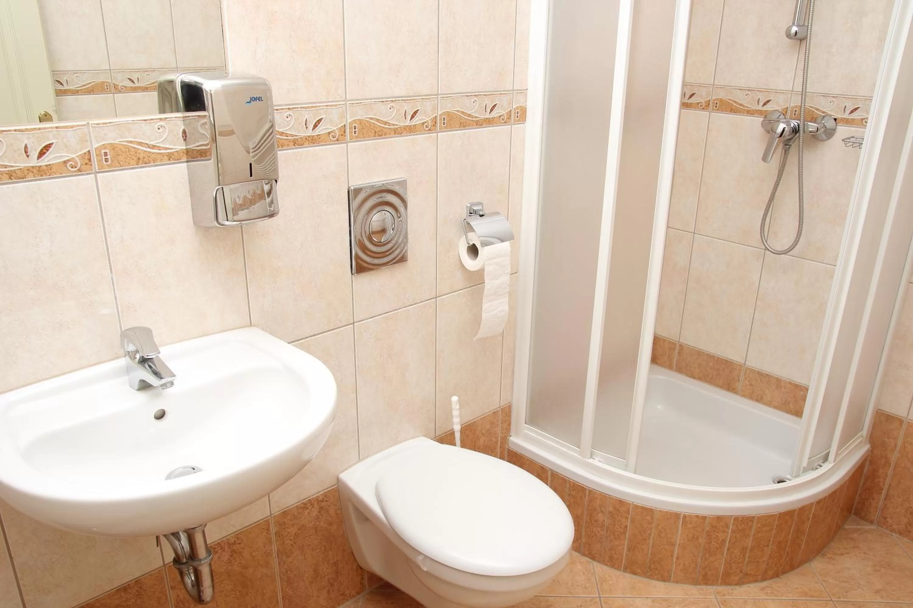 Bathroom in Hotel Adalbert Szent György Ház